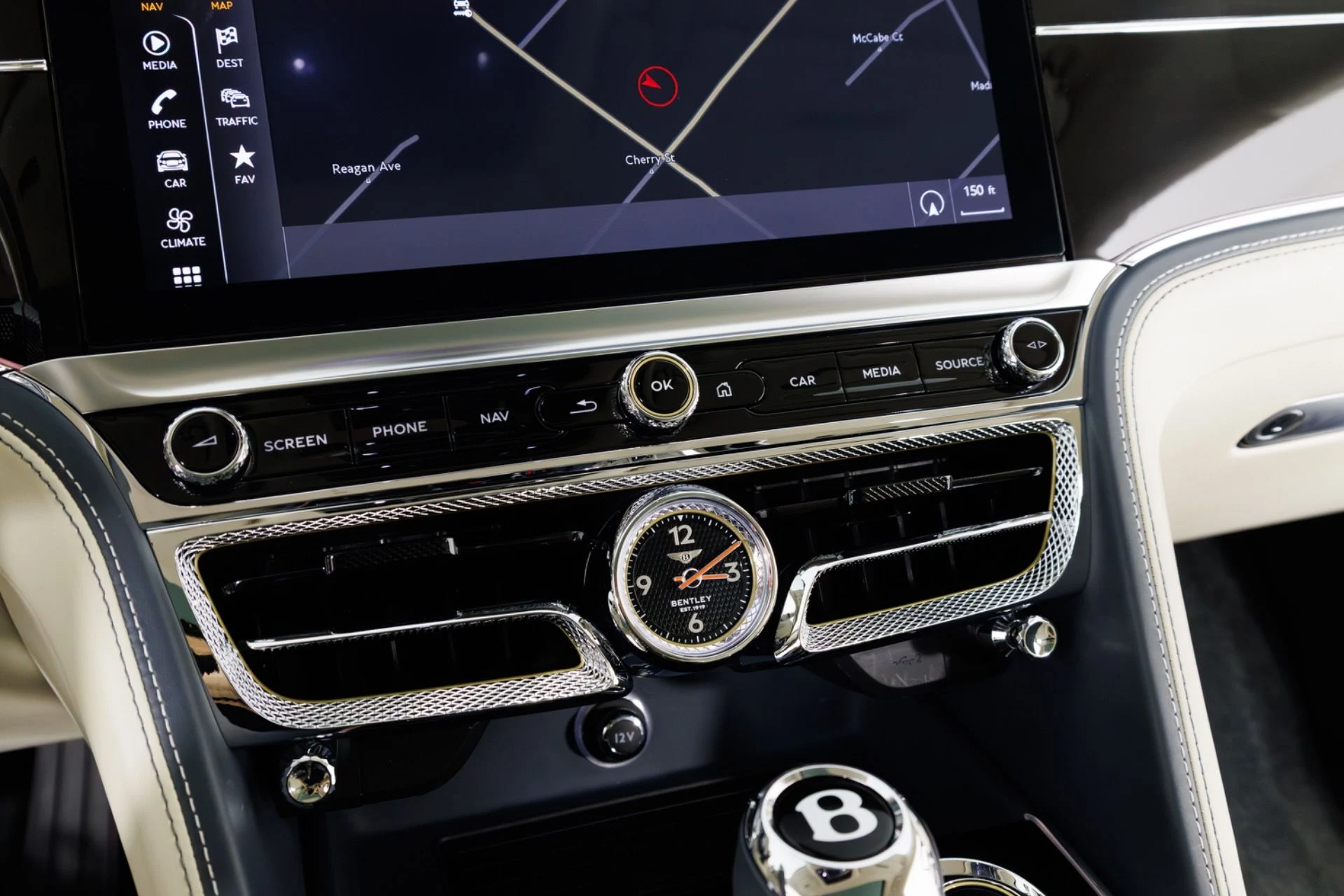 mph026_2988845847_Used_2020_Bentley_Flying_Spur_W12_1776899552_5be8a17875