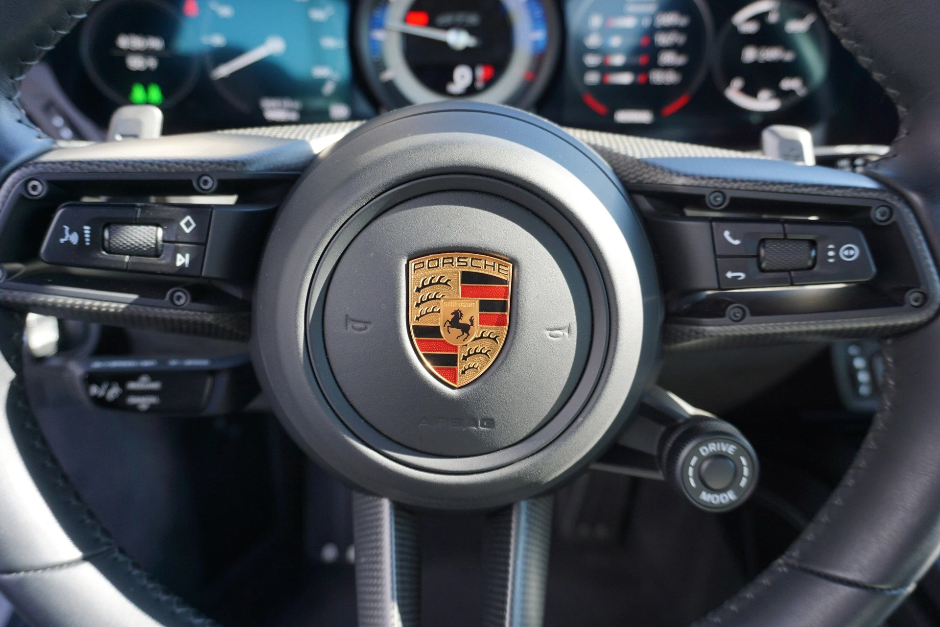 mph026_300036133_c3c0a3f1438870d24fd9f1e97d647fd9x_f3abce9c2b