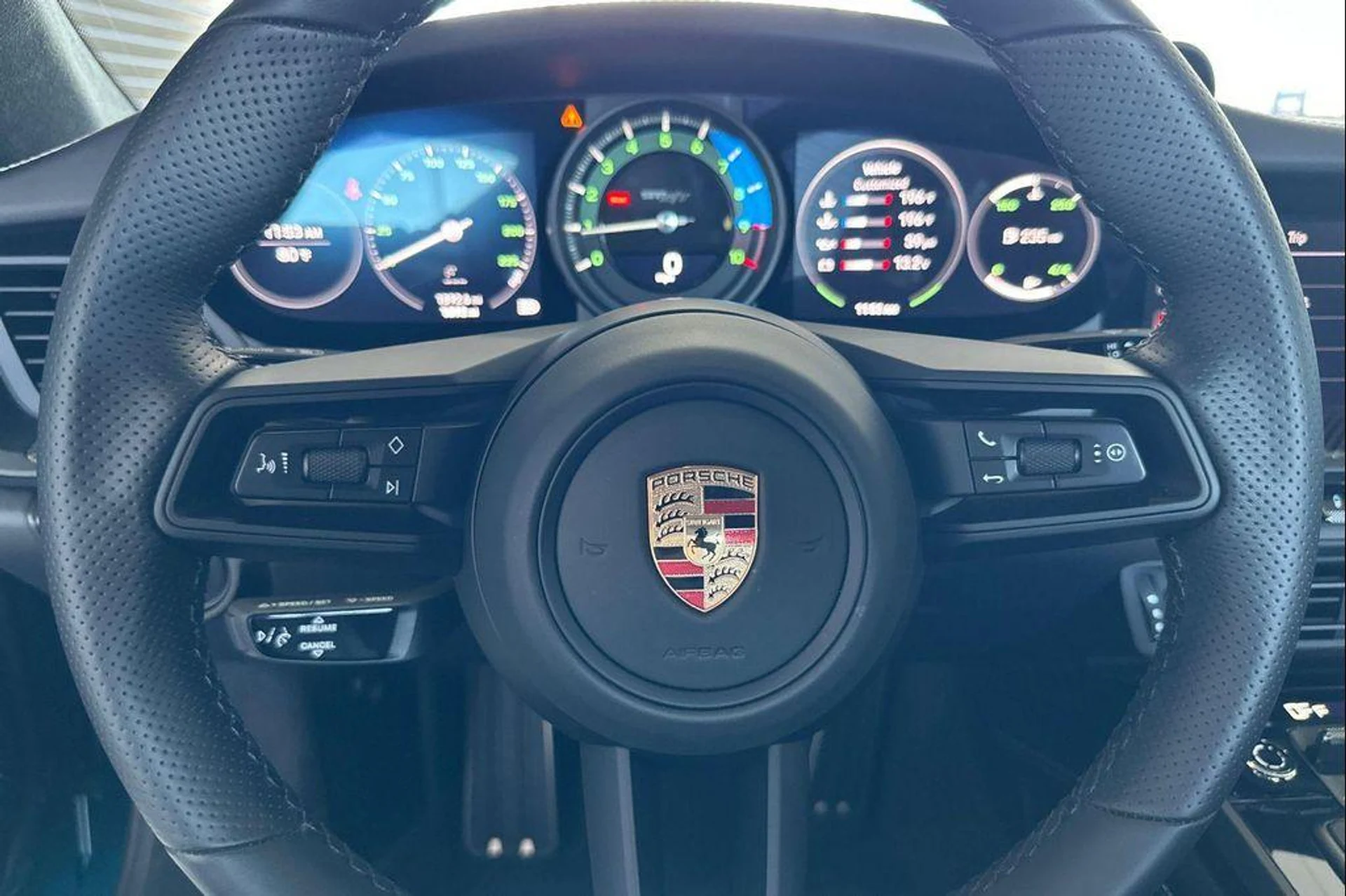 mph026_3011032607_0flbf_IE_ASW_Imq_GQ_6t_Ycu_W49_P_Rc_cff617a2df