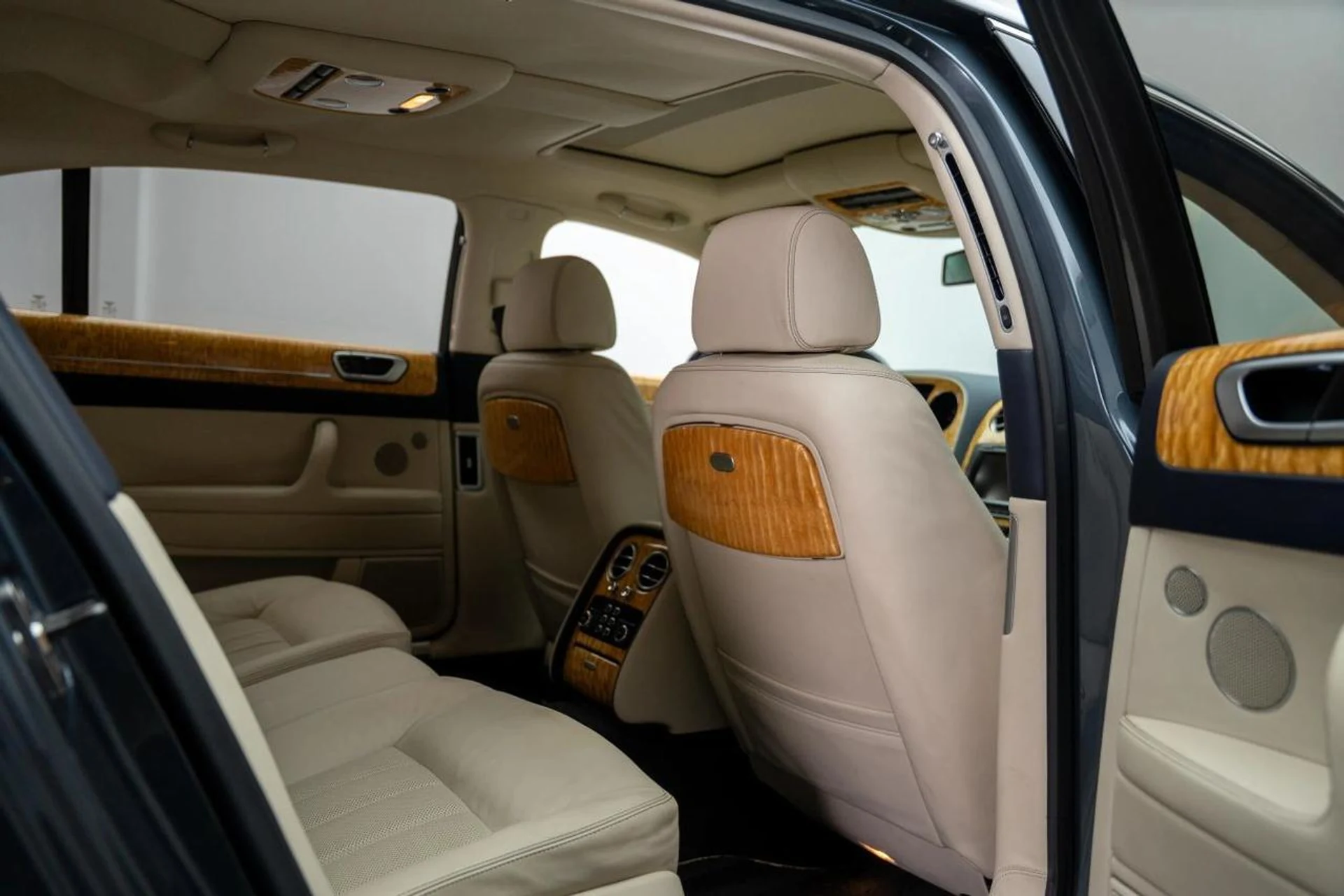 mph026_3015677317_d28c41bc76fd1ac315b9f82d77967c77_547de08c30