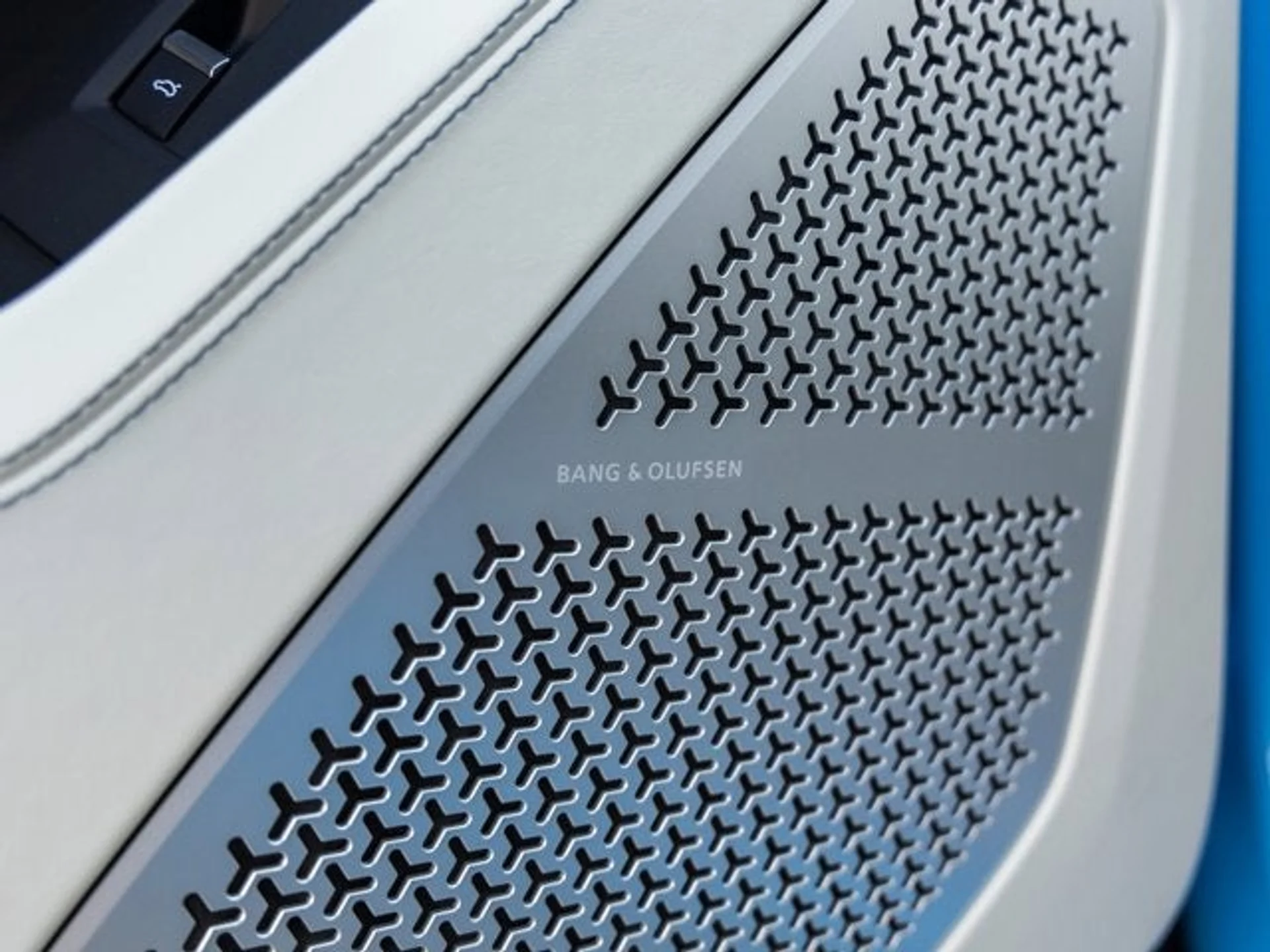 mph026_3038341605_27_1ef753b2ff