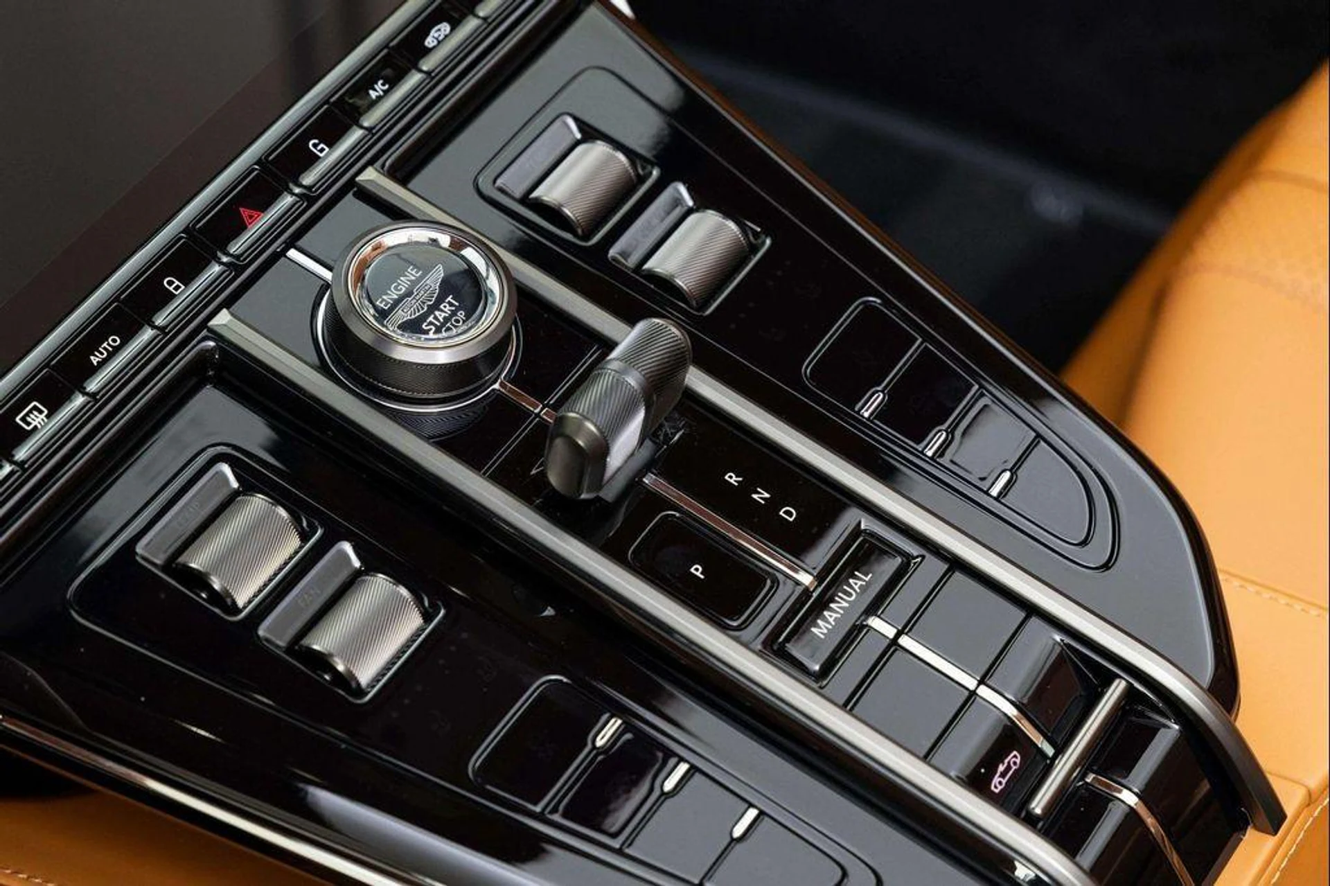 mph026_304271391_EA_8t62fm_Pe_Rp_O561w12_Y3_Wdwwvw_1e47d303bc