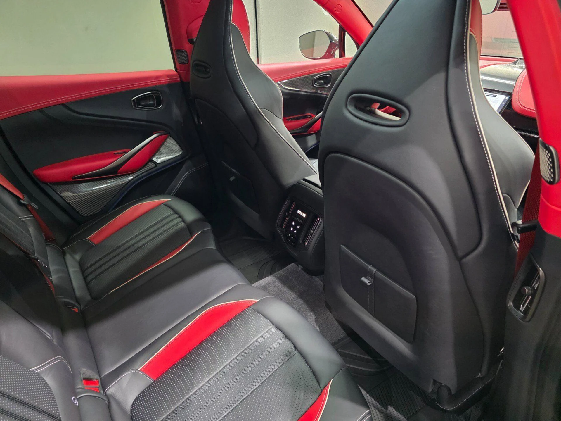 mph026_3044300492_708cecc32ba3f39dfd841ca2c50c334a_77bc66e6e3