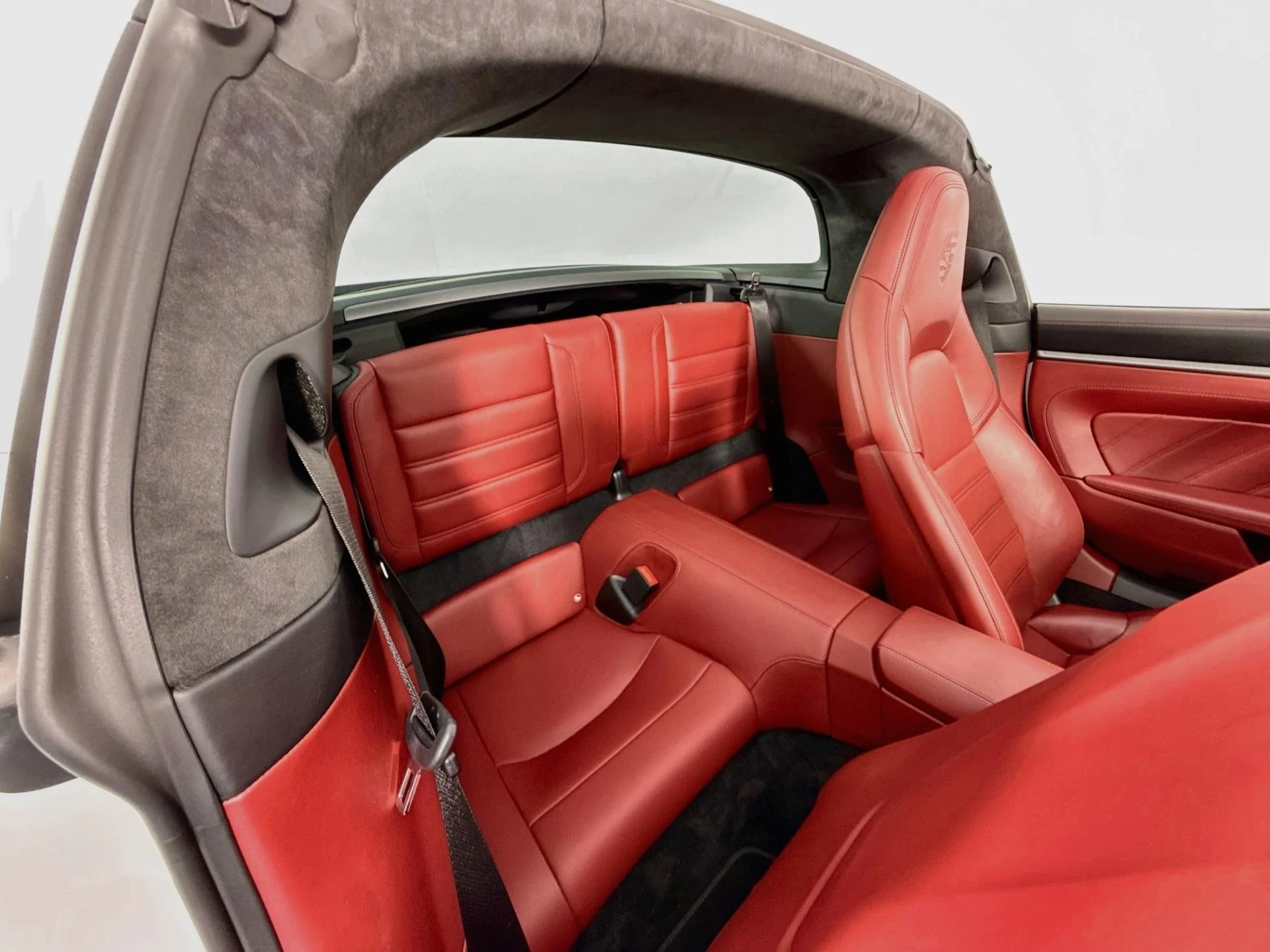 mph026_3045523653_Used_2021_Porsche_911_Targa_4_S_1789669354_c2559629e9