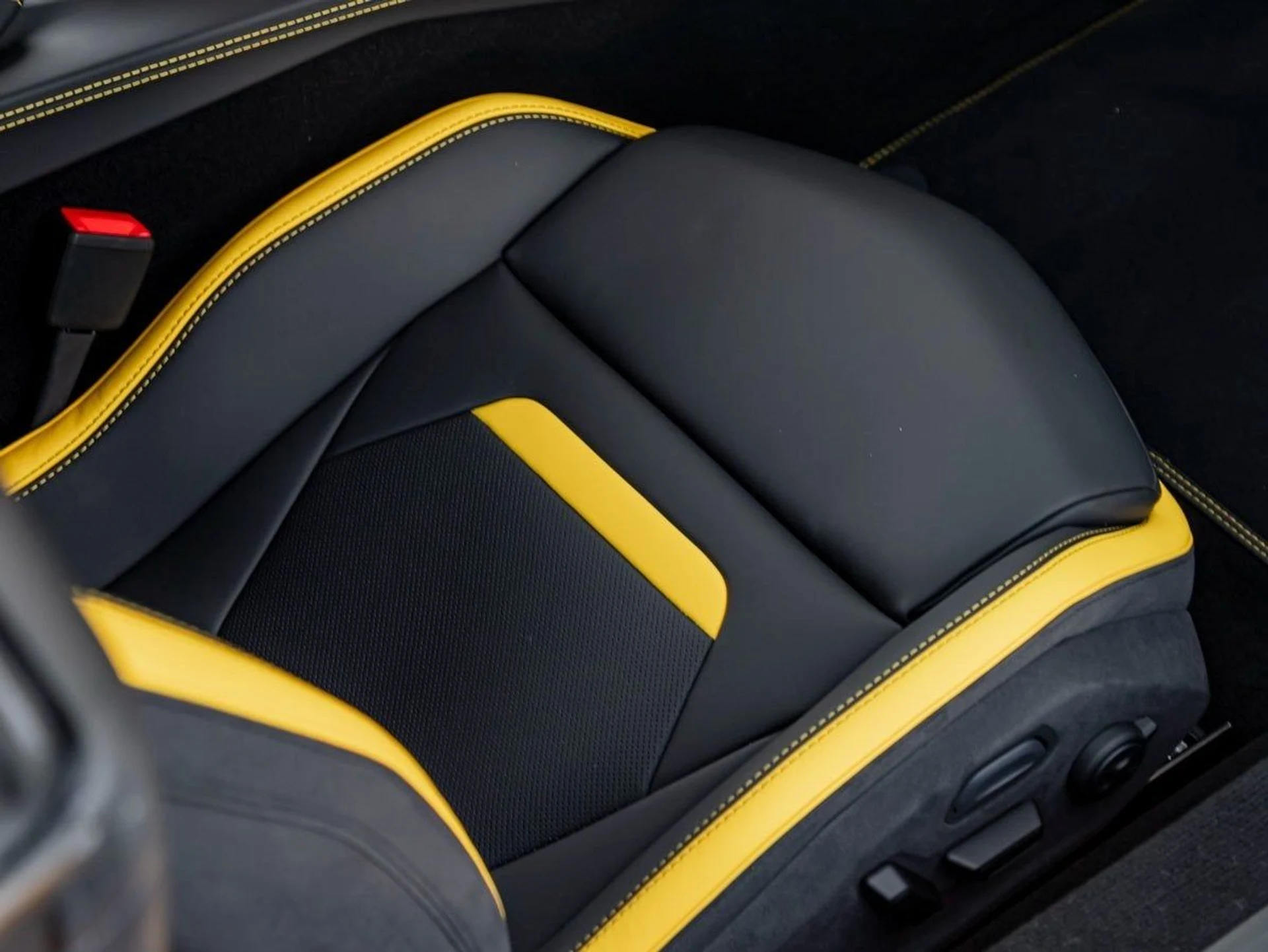 mph026_3048345136_27_5a9e32e972