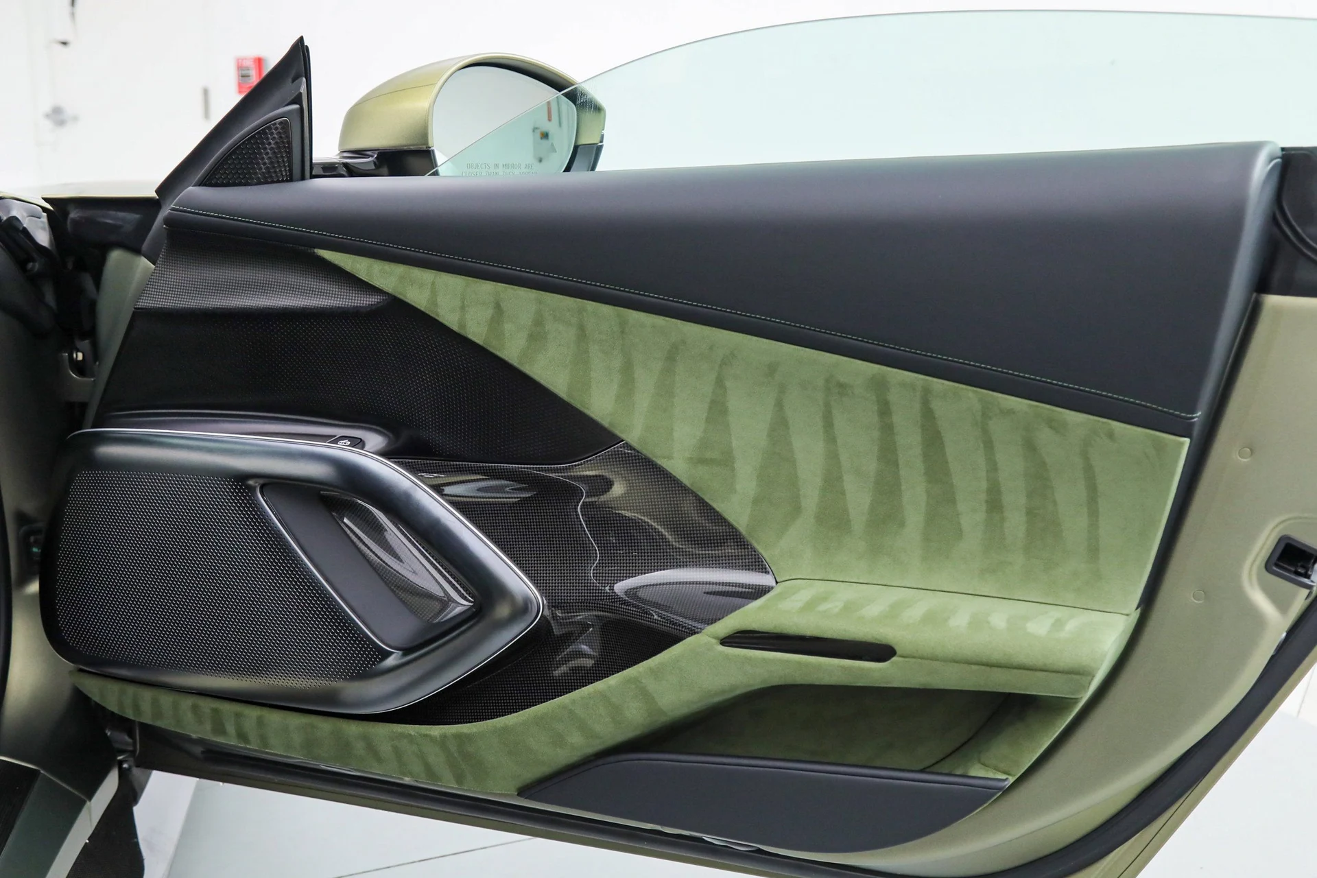 mph026_3051704827_7606681e2518e4a0984a2bcc4d2bcb93_ba4704d145