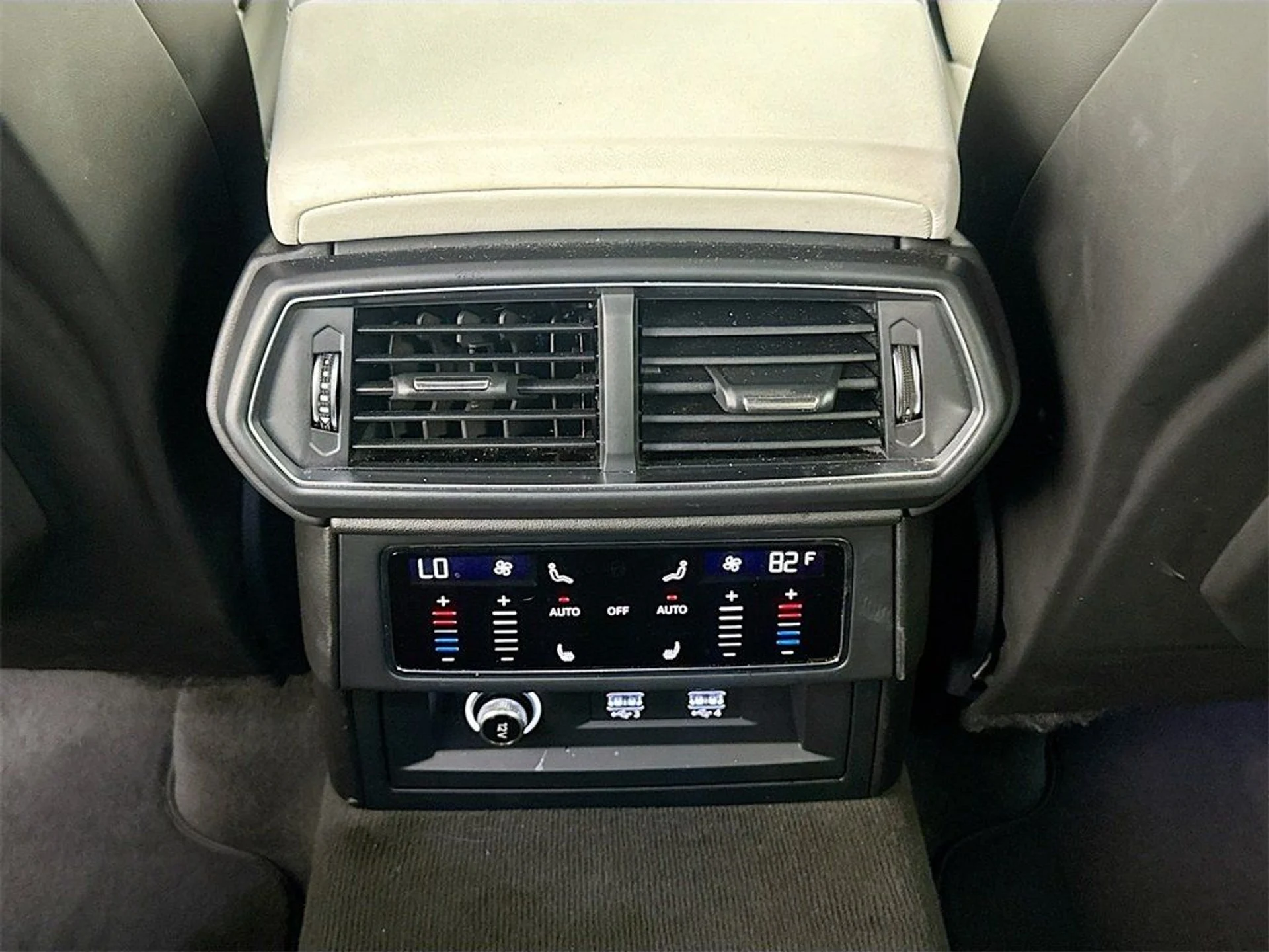 mph026_3055478263_0d972e3b59d3e23ec920a965c436c586_9e23ffc2b7