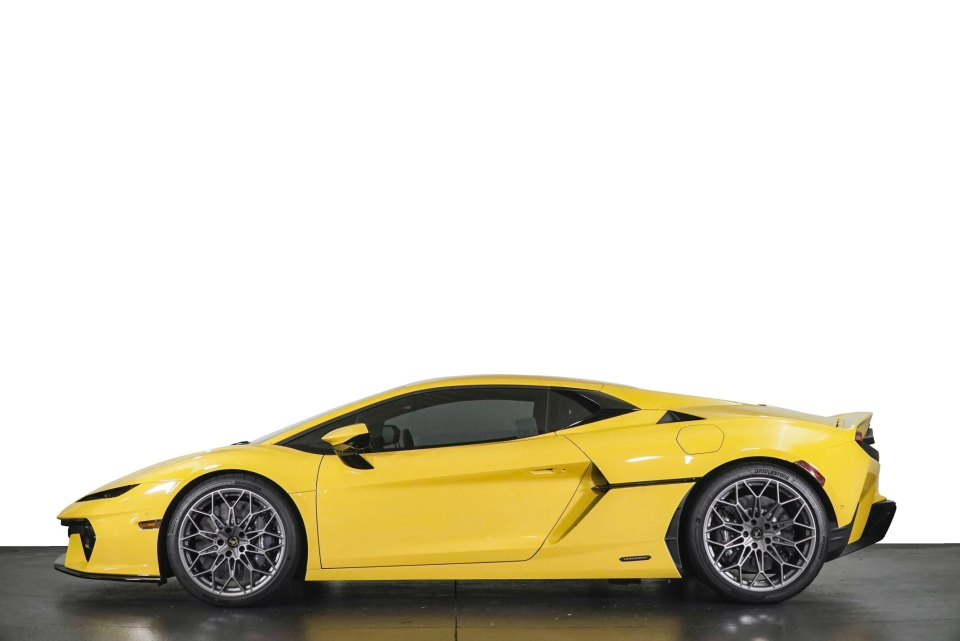 mph026_3069090344_Used_2026_Lamborghini_Temerario_1785784012_1f3f7c95c9