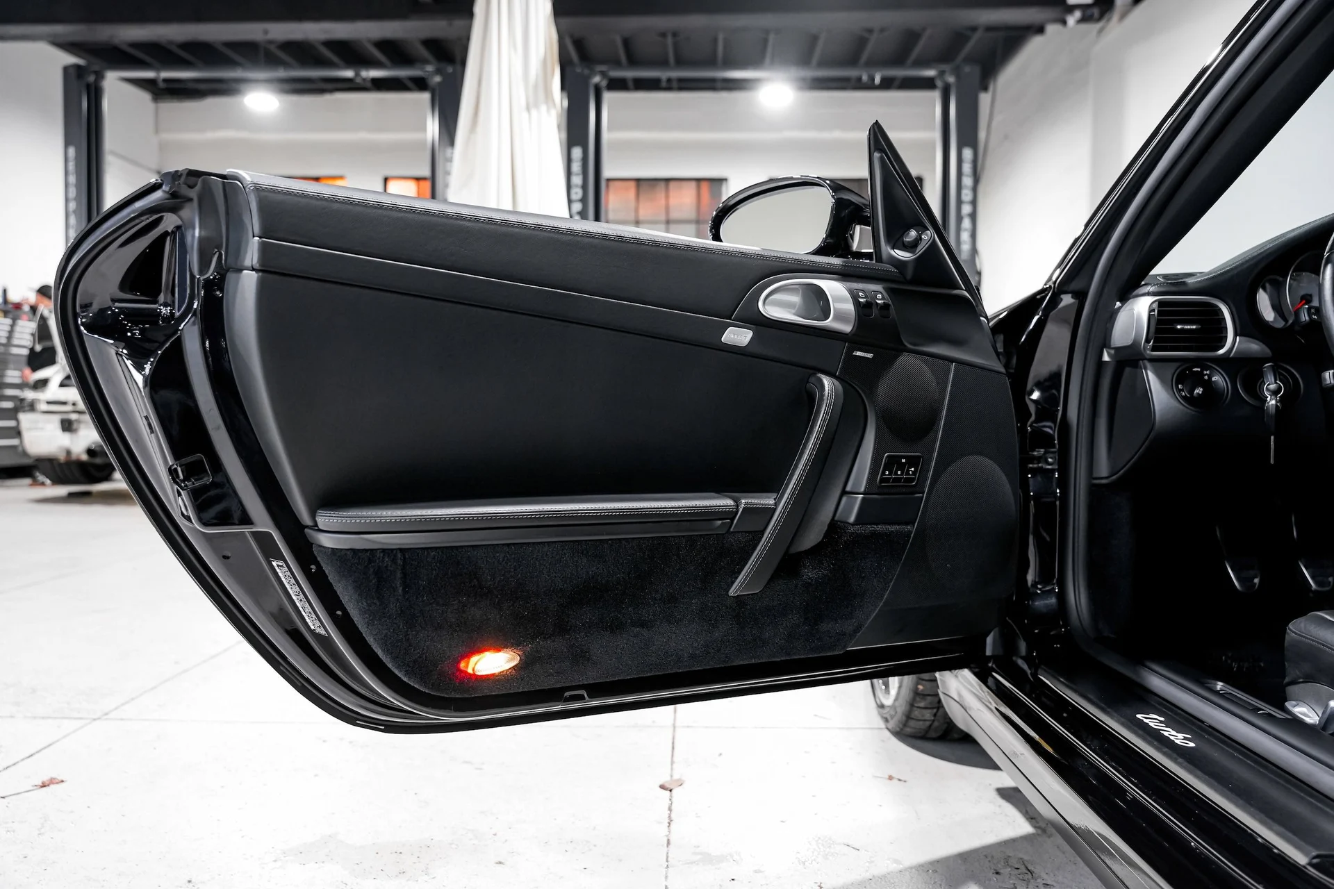 mph026_3073579685_e1d1bb97b5be210abf521f8cc40bf88ax_efb7d9b484