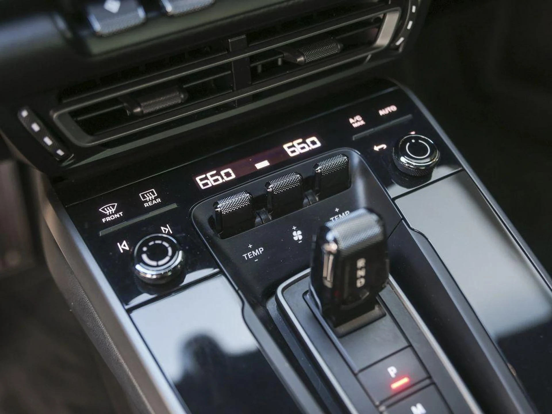 mph026_3080142320_3p_YR_7_B91k412chk_So_Dy2p5_DCXA_6b3603a8c8