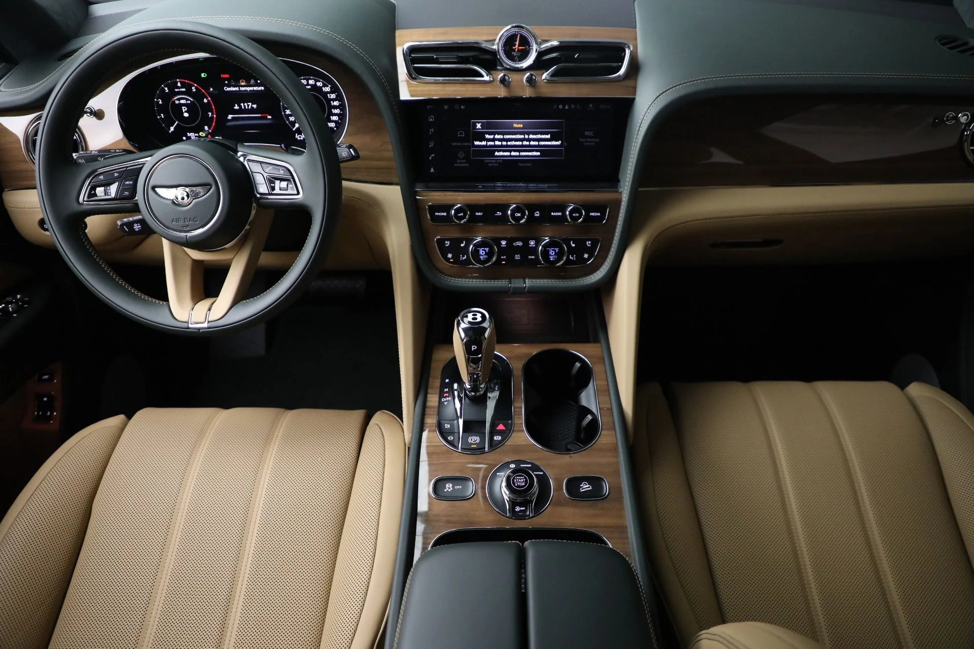 mph026_3082123103_New_2025_Bentley_Bentayga_V8_fd5328ca90