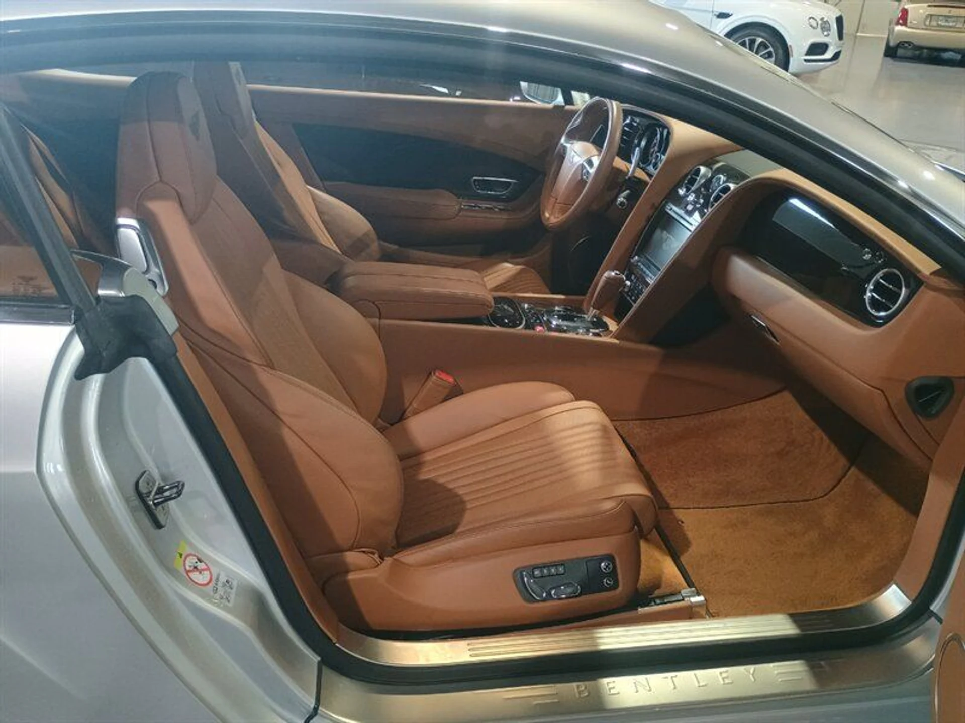 mph026_308960552_8715101675_800_ca04757af9