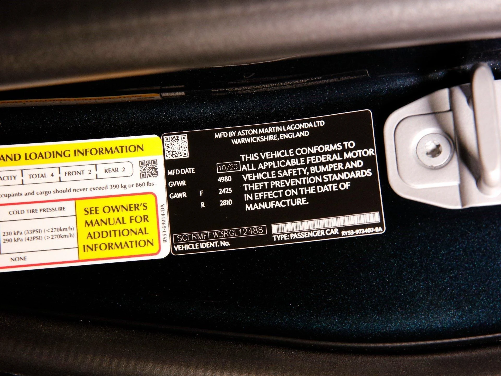 mph026_3091259676_Used_2024_Aston_Martin_DB_12_1758483136_5aee743d32