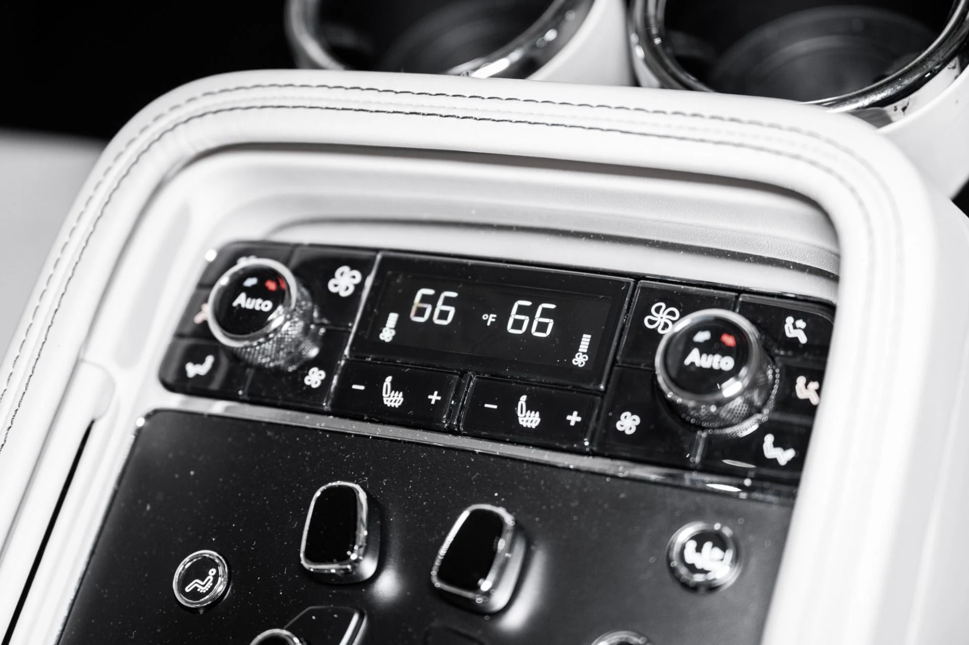 mph026_3098016549_Used_2017_Bentley_Mulsanne_Speed_1758377888_6ee1404a8b
