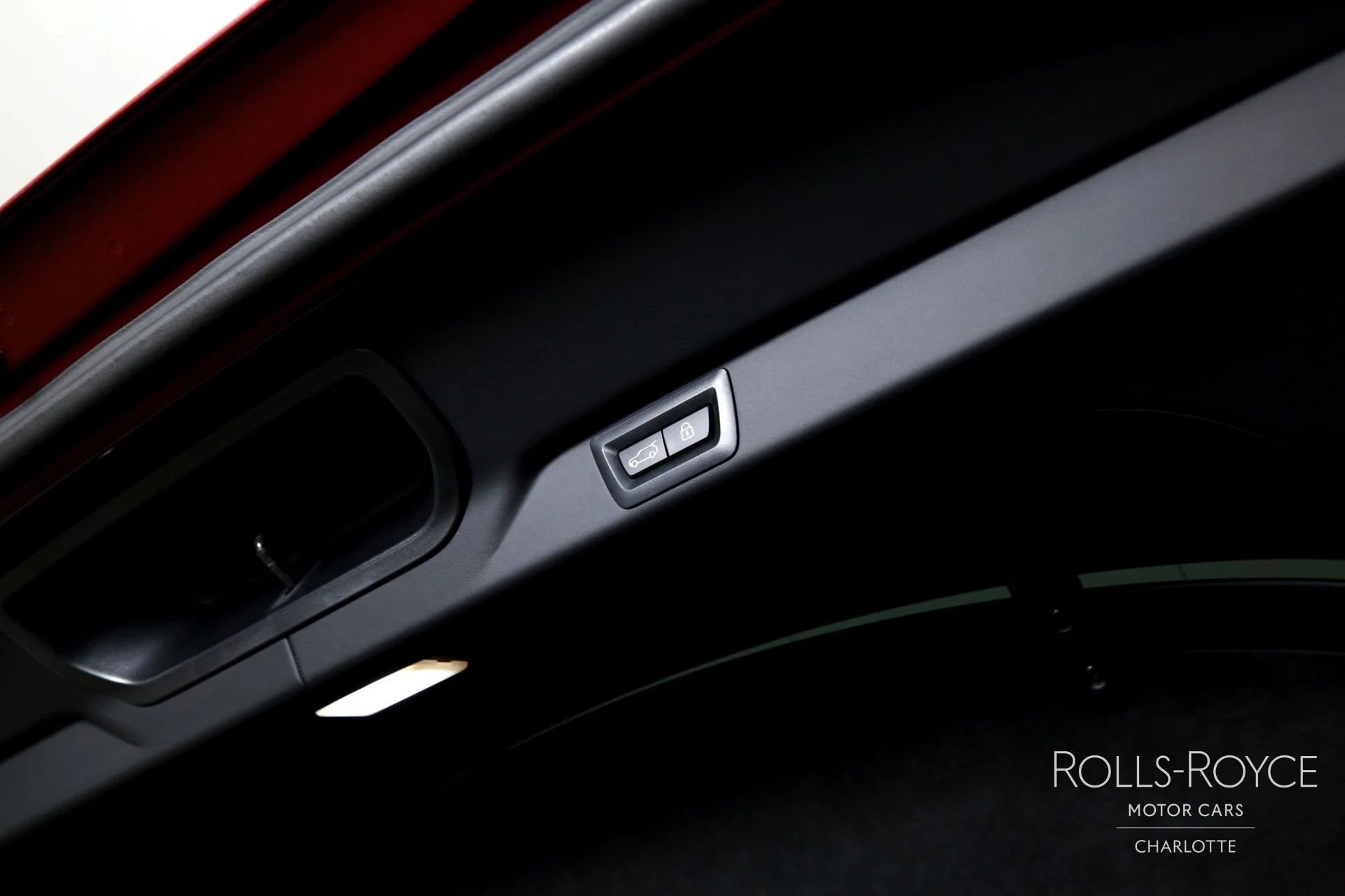 mph026_3105628273_Used_2025_Rolls_Royce_Cullinan_1757533758_2c50b21057