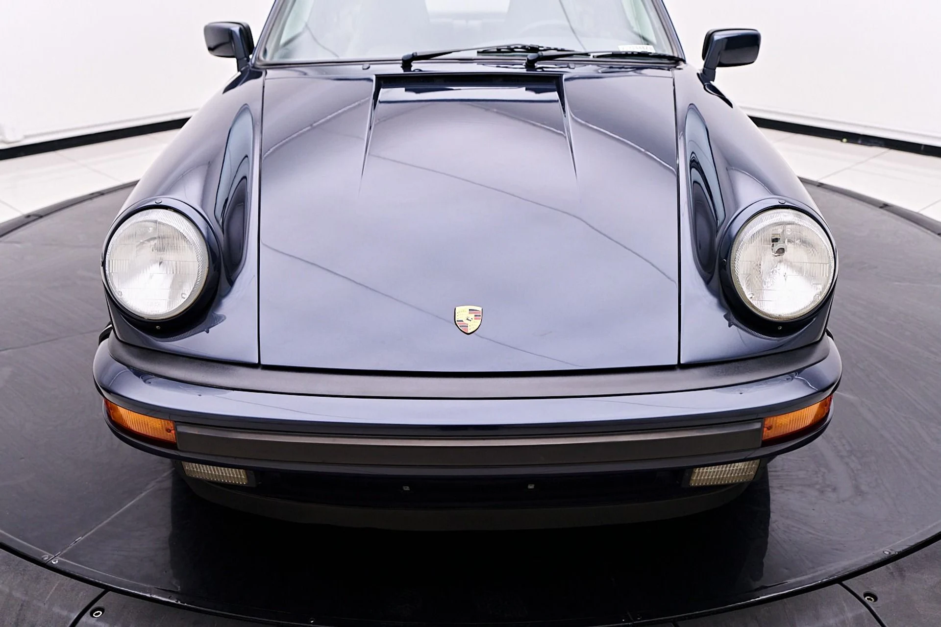 mph026_3108690509_Used_1988_Porsche_911_Carrera_1745954196_9404ea1c75