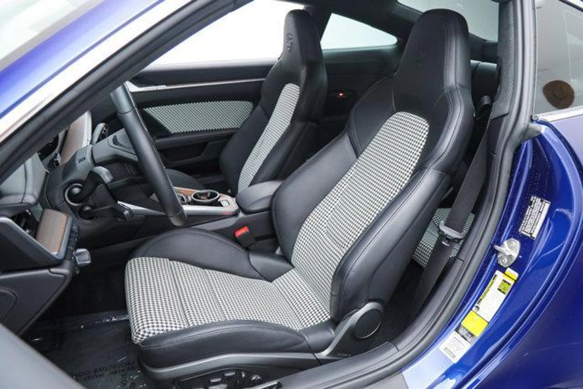 mph026_3109312238_0uxzfo4_Z3_V2on3197uqoy_J_Bk_VI_0_8fbf338e81