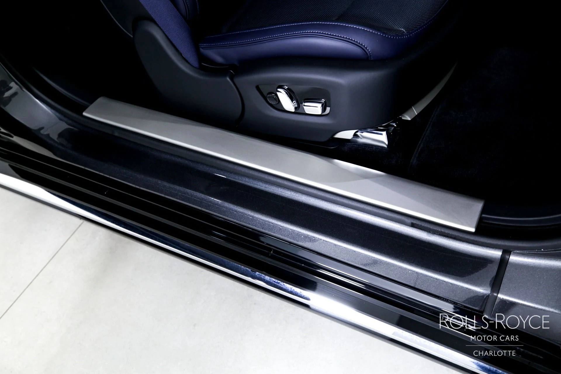 mph026_3113751415_Used_2024_Rolls_Royce_Spectre_1742932757_b08c387ac4