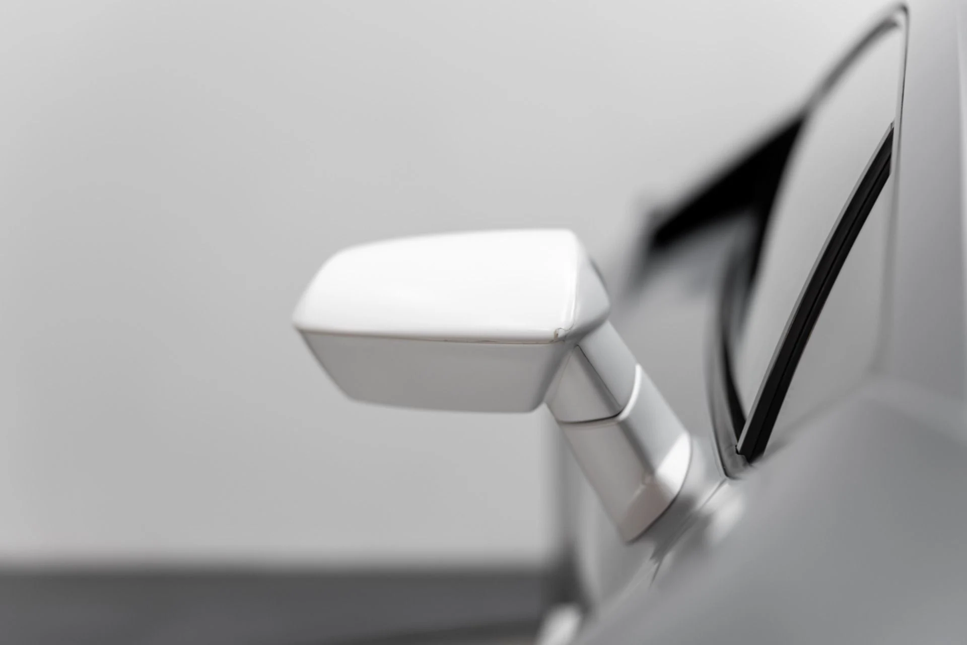 mph026_3123345992_Used_2017_Lamborghini_Huracan_1765410503_d6179839e3