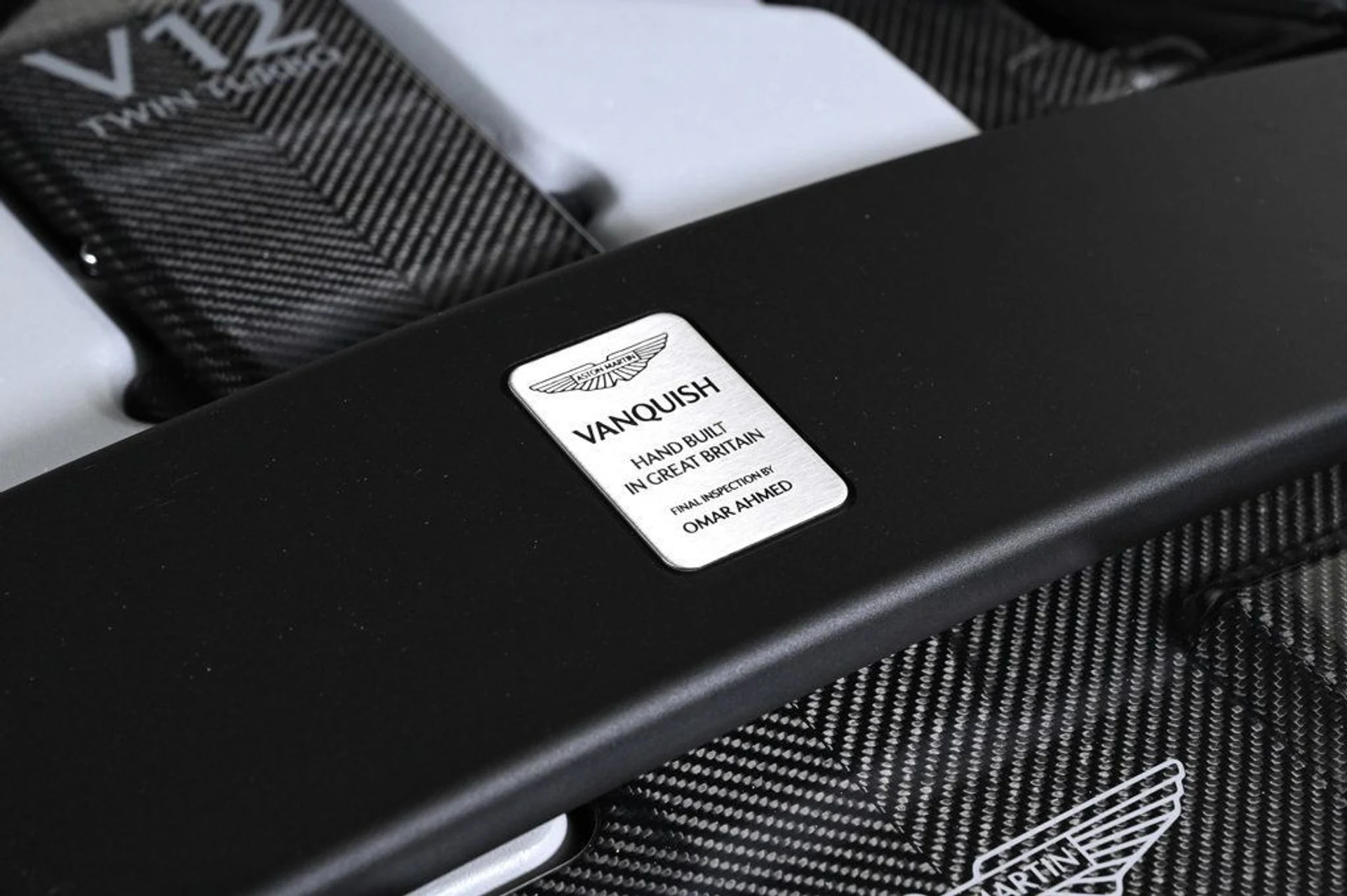 mph026_3128021567_new_2026_aston_martin_vanquish_volante_11350_22936963_26_1024_91fab9e259