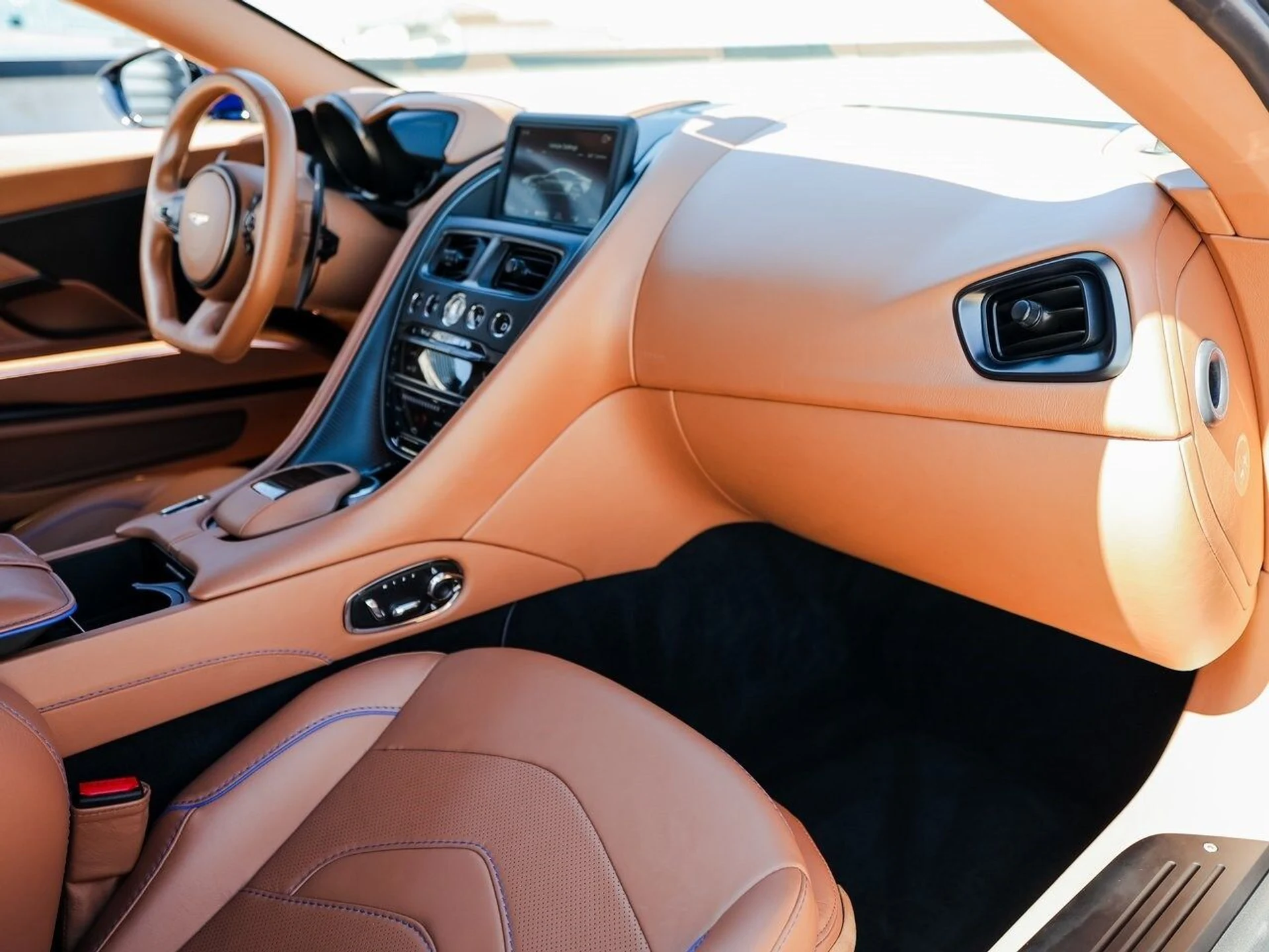 mph026_3137550828_bb28e9d26d6440c12224b1ca941cf293x_95d85e2f25