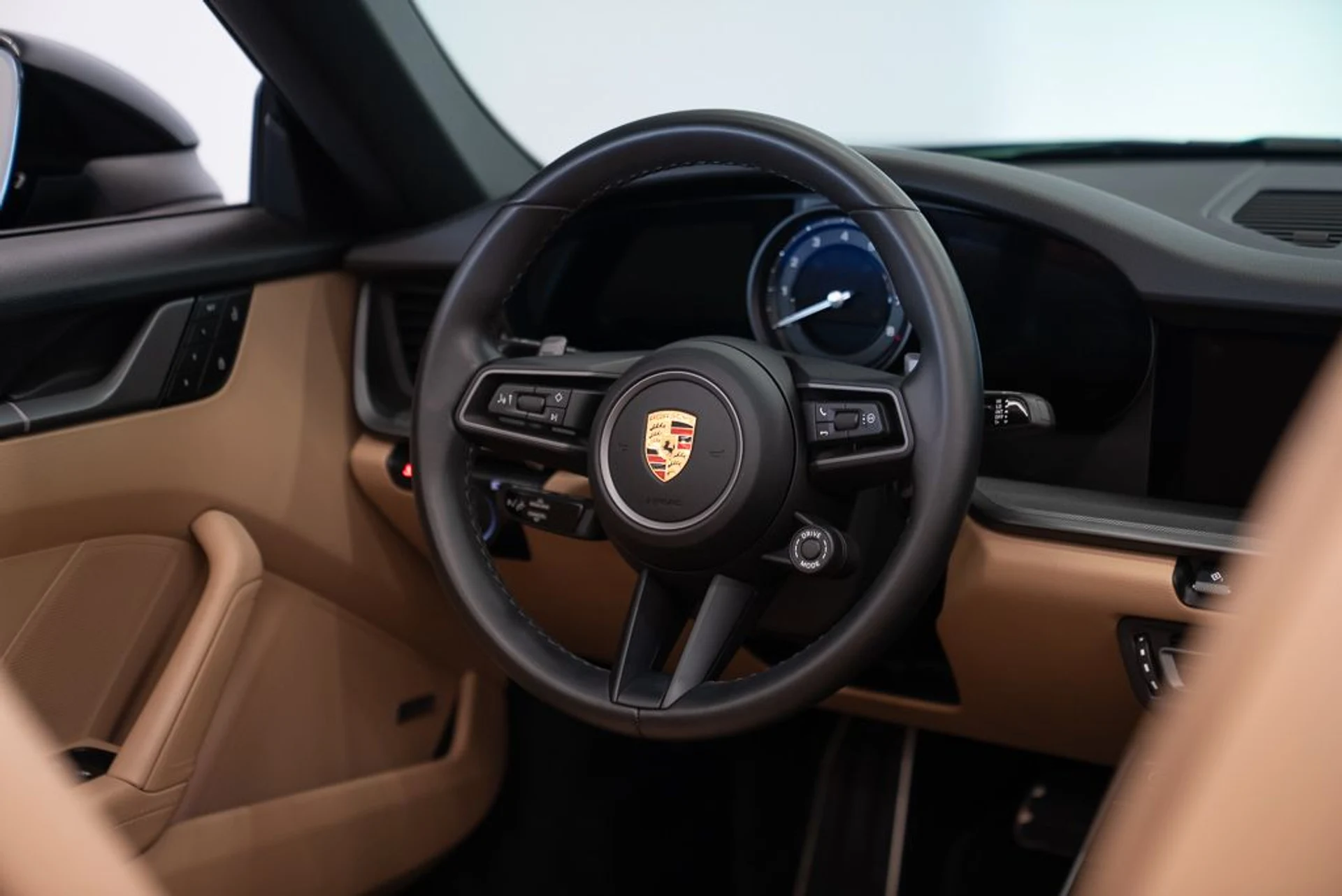 mph026_3142602637_porsche_911_2022_jpg_v_1780407122_1ea06ca0a4