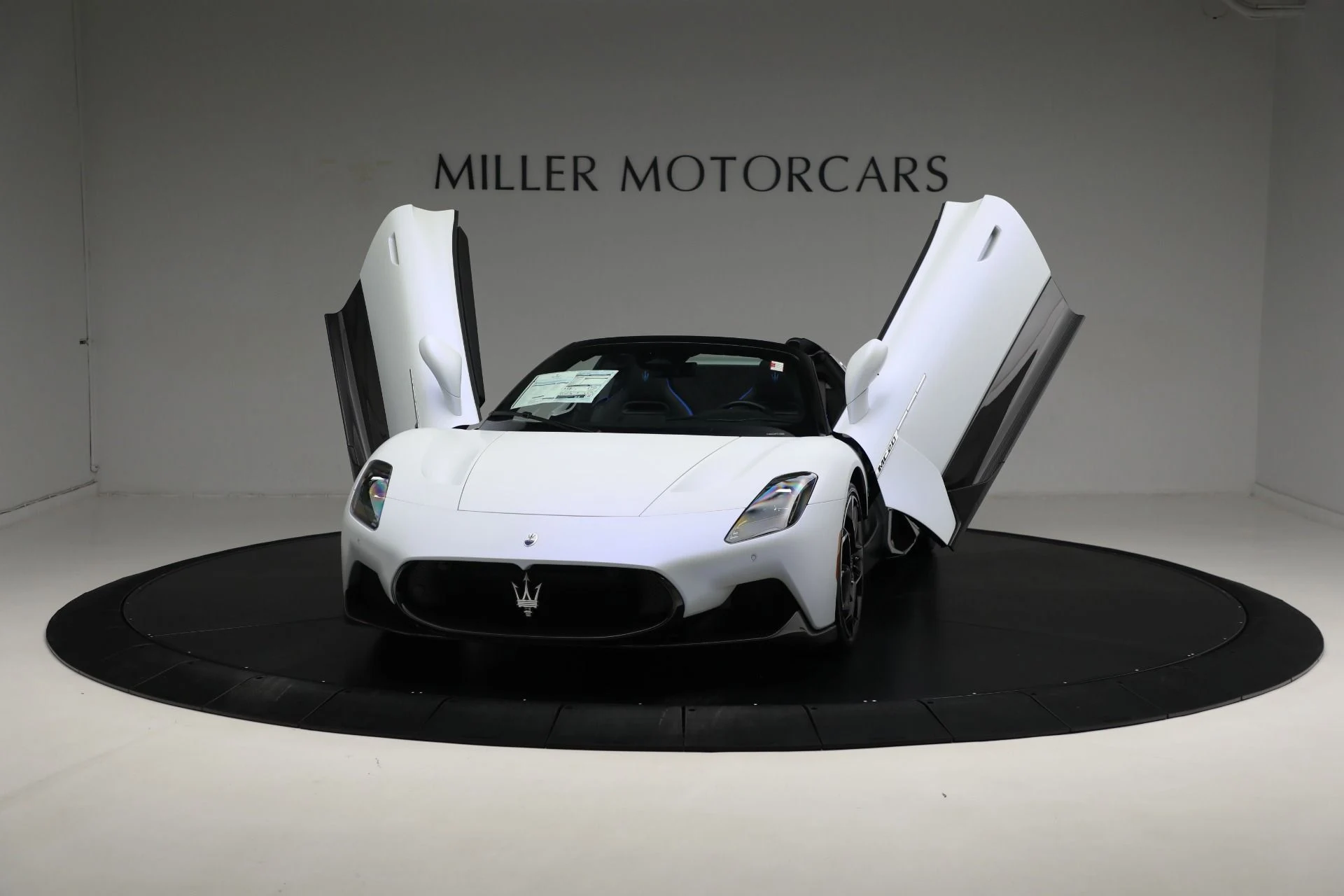 mph026_3149303770_Used_2023_Maserati_MC_20_Cielo_1728047237_505cffd9cf