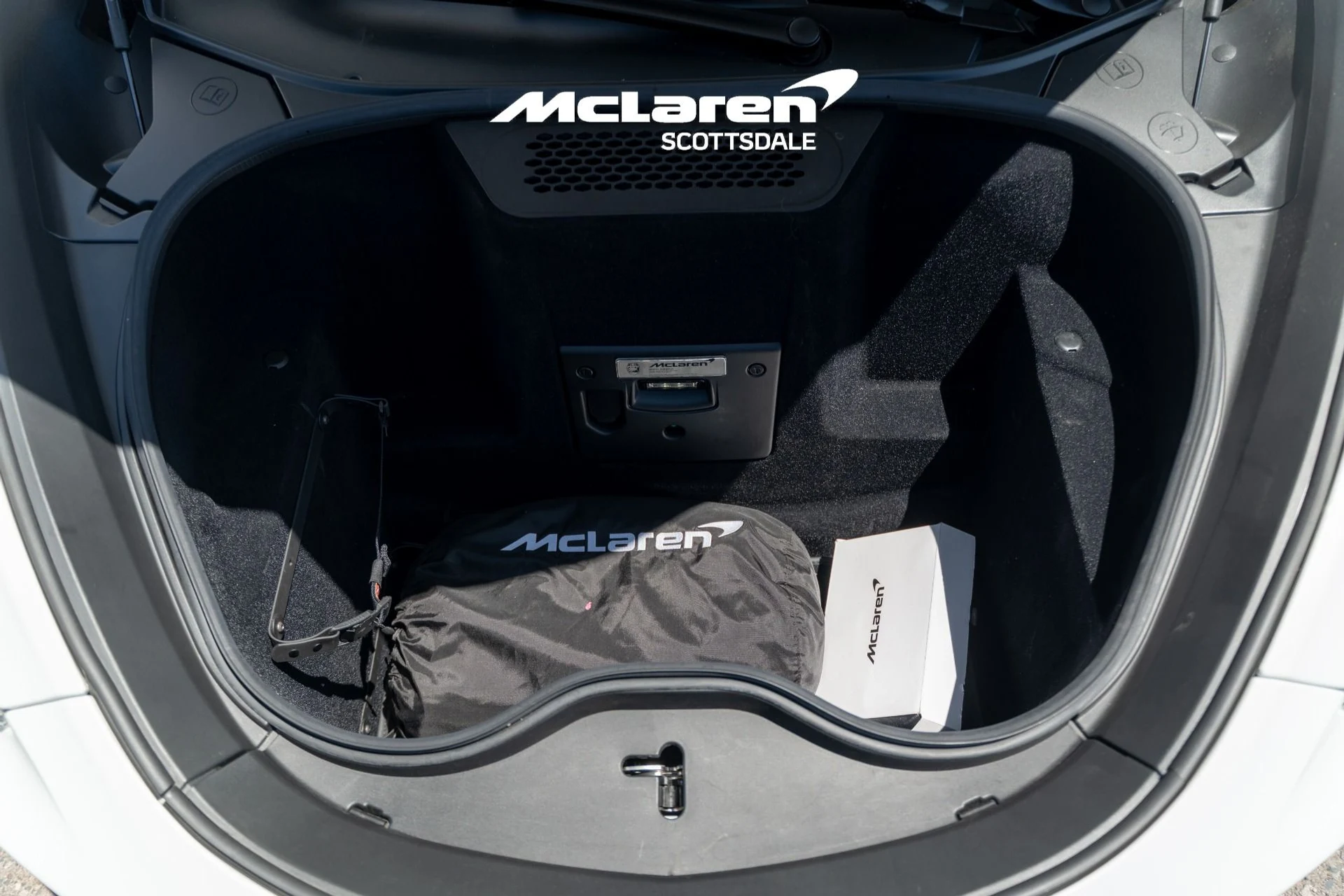 mph026_3157140118_Used_2025_MCLAREN_GTS_1783103257_1b995f4d77