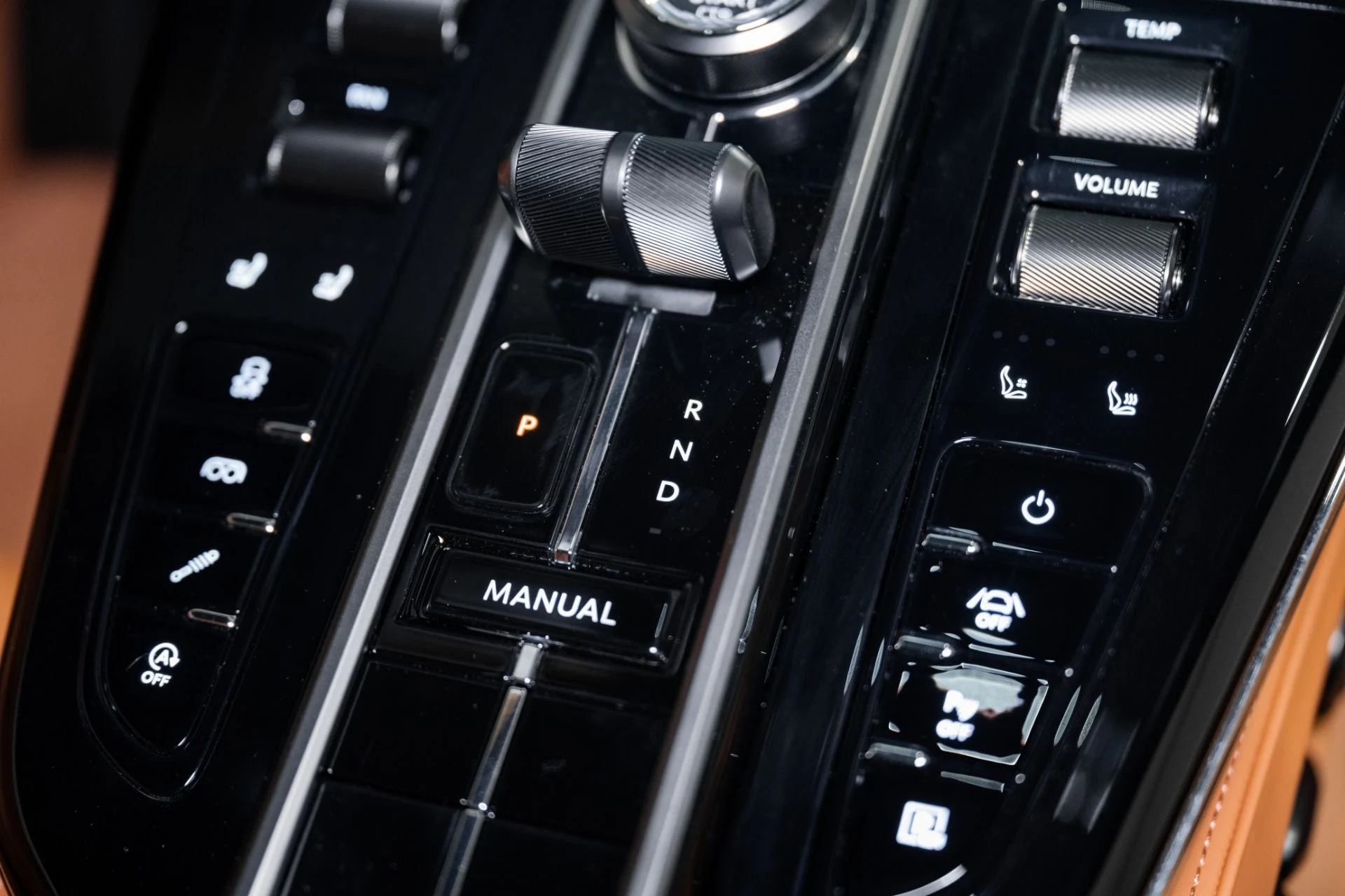 mph026_3166349962_New_2026_Aston_Martin_Vantage_S_Coupe_1767629088_949322d99e