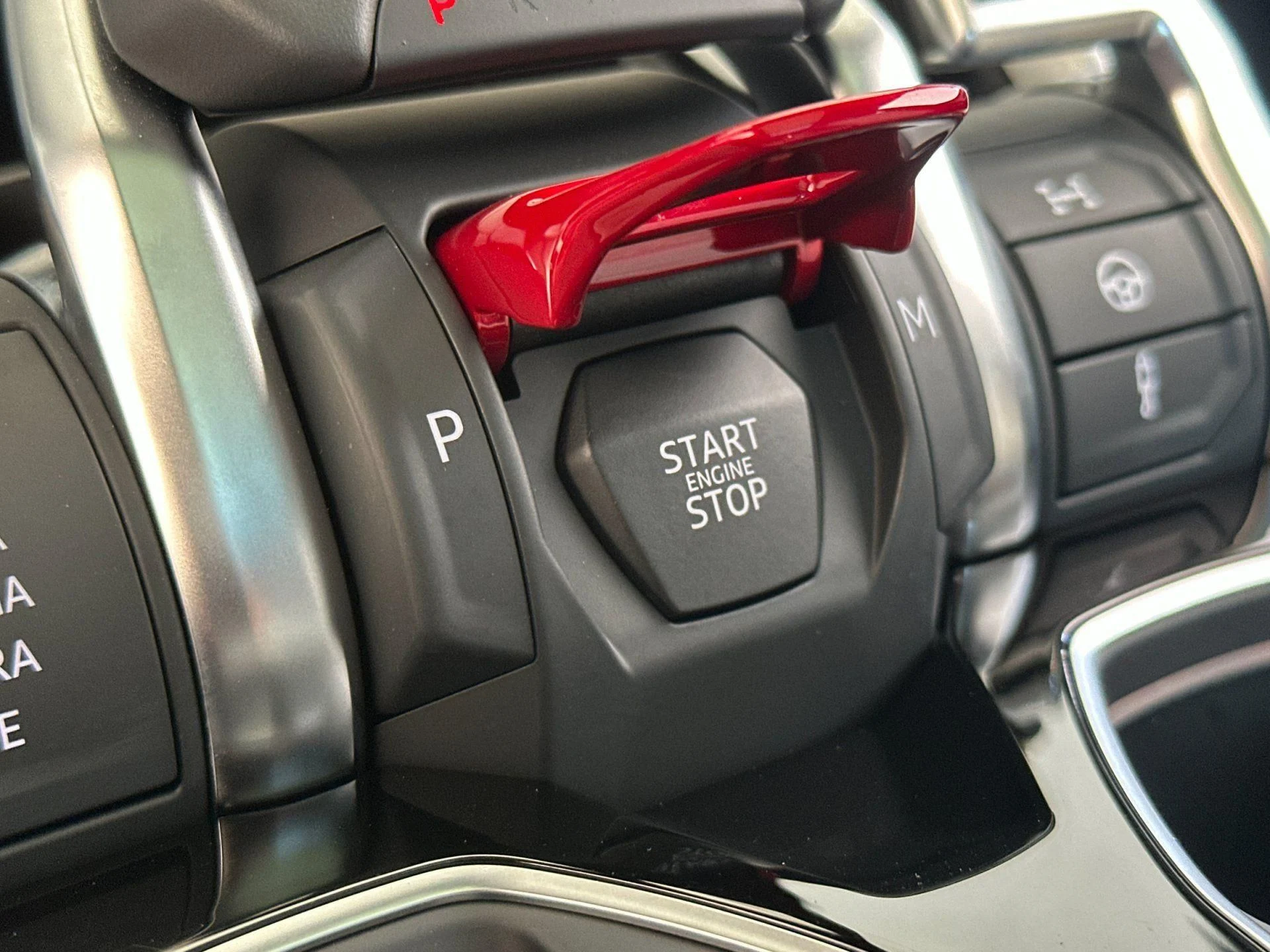 mph026_317037036_Used_2020_Lamborghini_Urus_1775203734_1376f42f4e