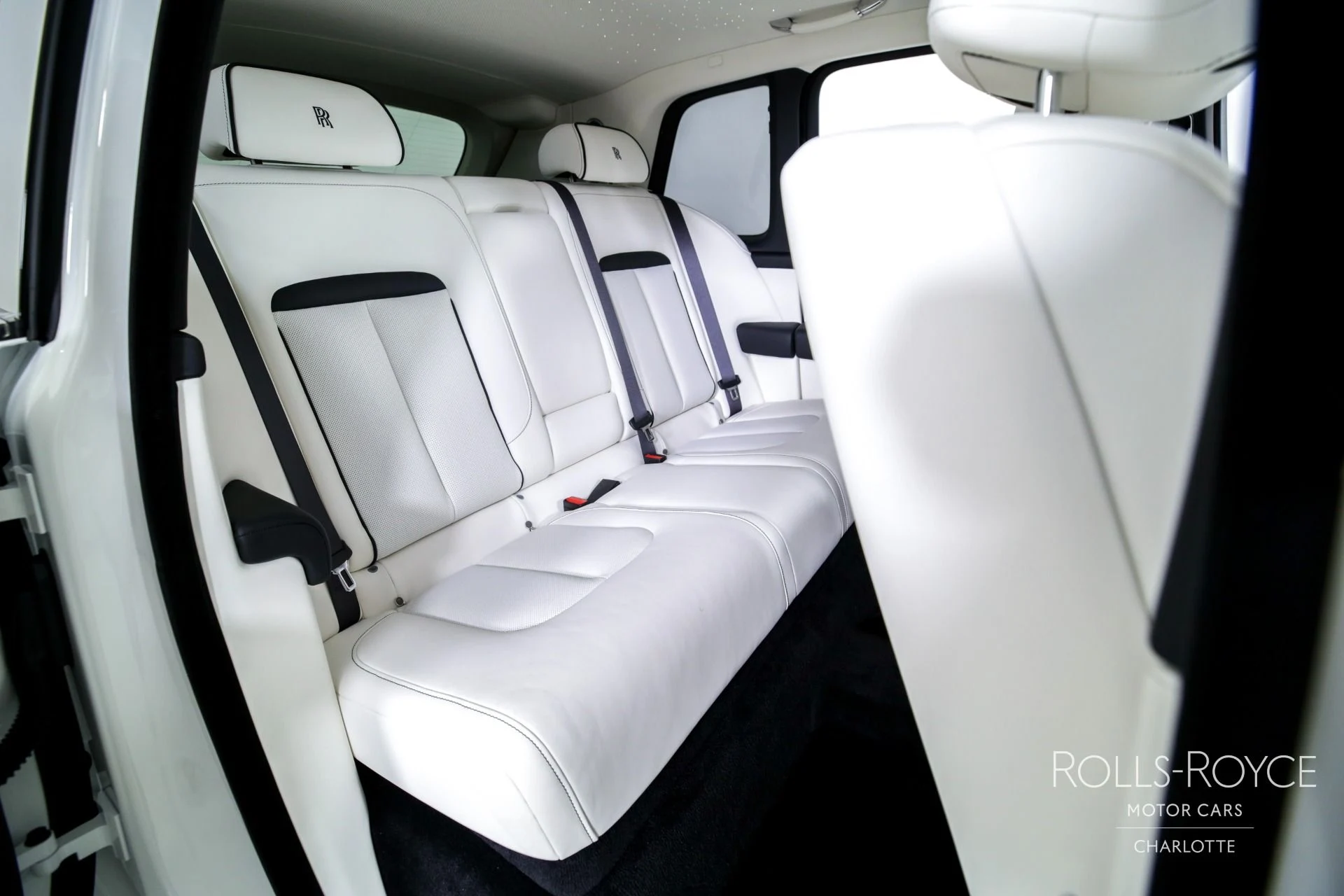 mph026_3178322925_Used_2025_Rolls_Royce_Cullinan_1745264127_218163d89d