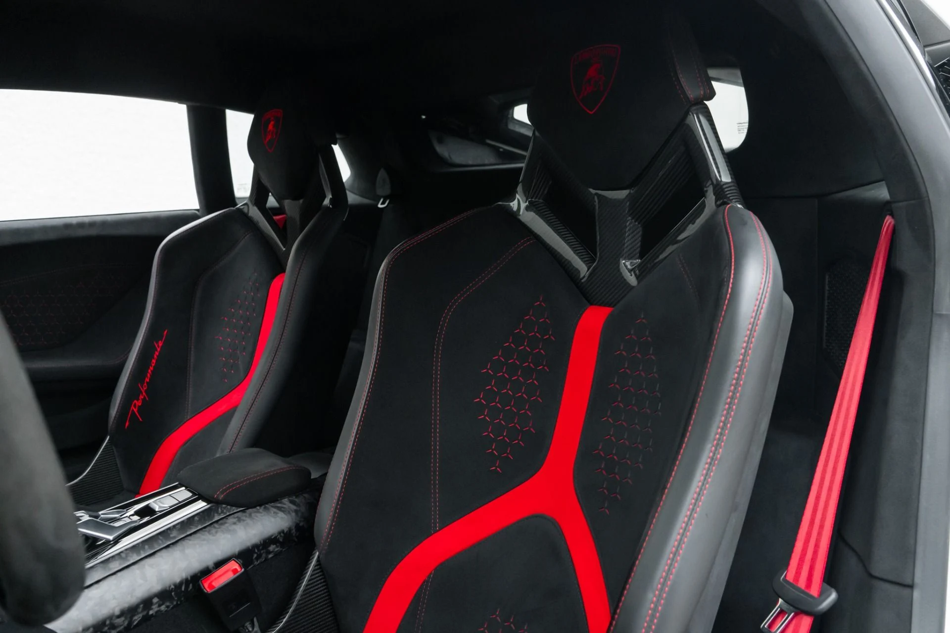 mph026_3180710276_Used_2018_Lamborghini_Huracan_LP_640_4_Performante_1784070593_b118f6070f