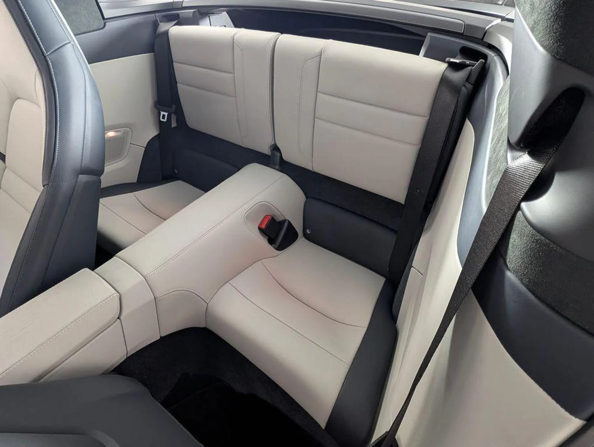 mph026_3190372134_L_ndv09fx_R0_Vn9h8_O_Fk7qioda_Dc_7356fe3863