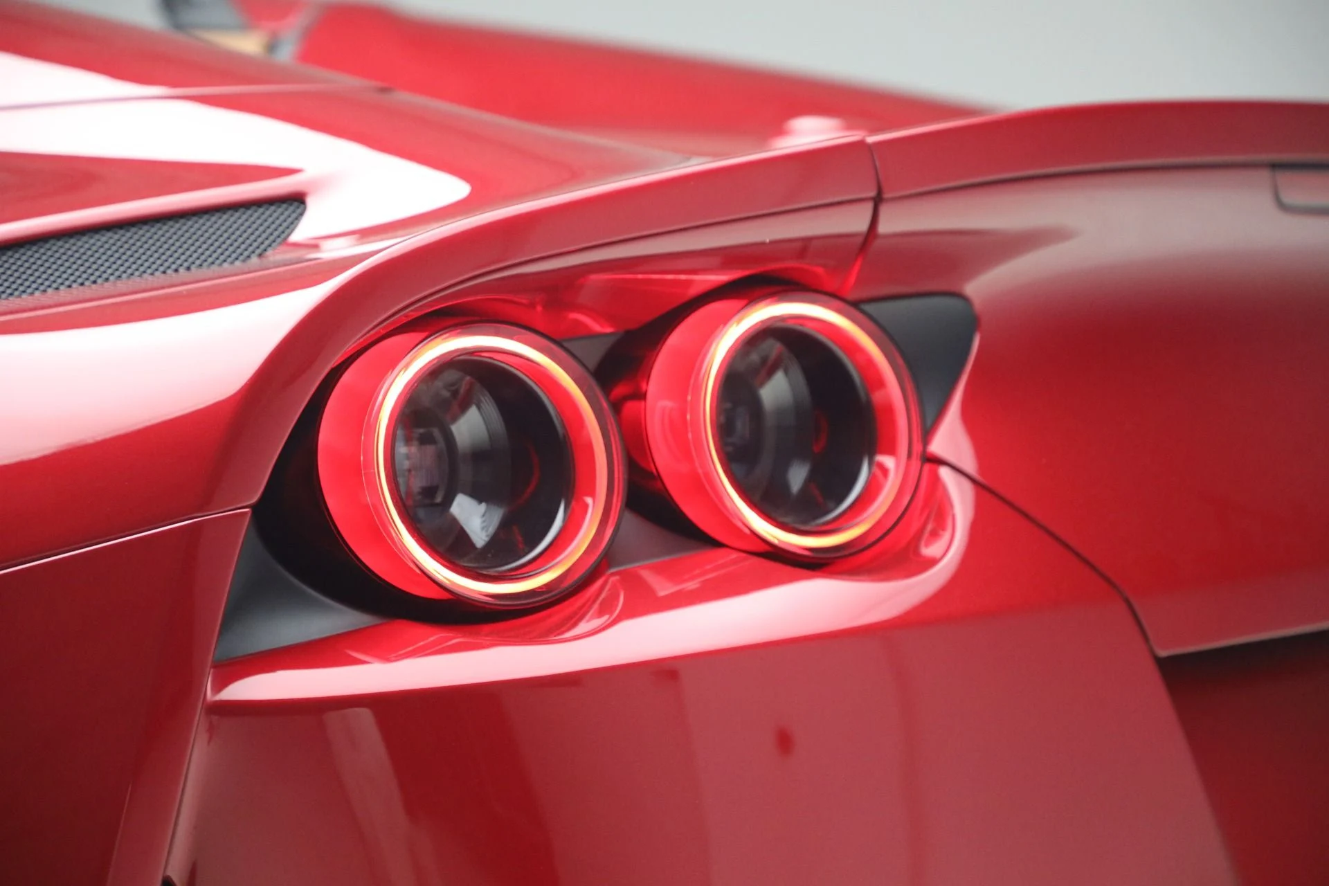 mph026_3195192649_Used_2023_Ferrari_812_GTS_1783706555_4f52e52c49