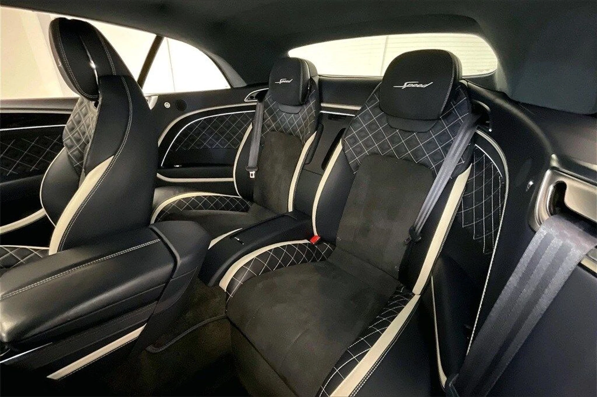 mph026_3198797158_fff0c76333f7b7068d666ceb43030a4dx_24a469de83