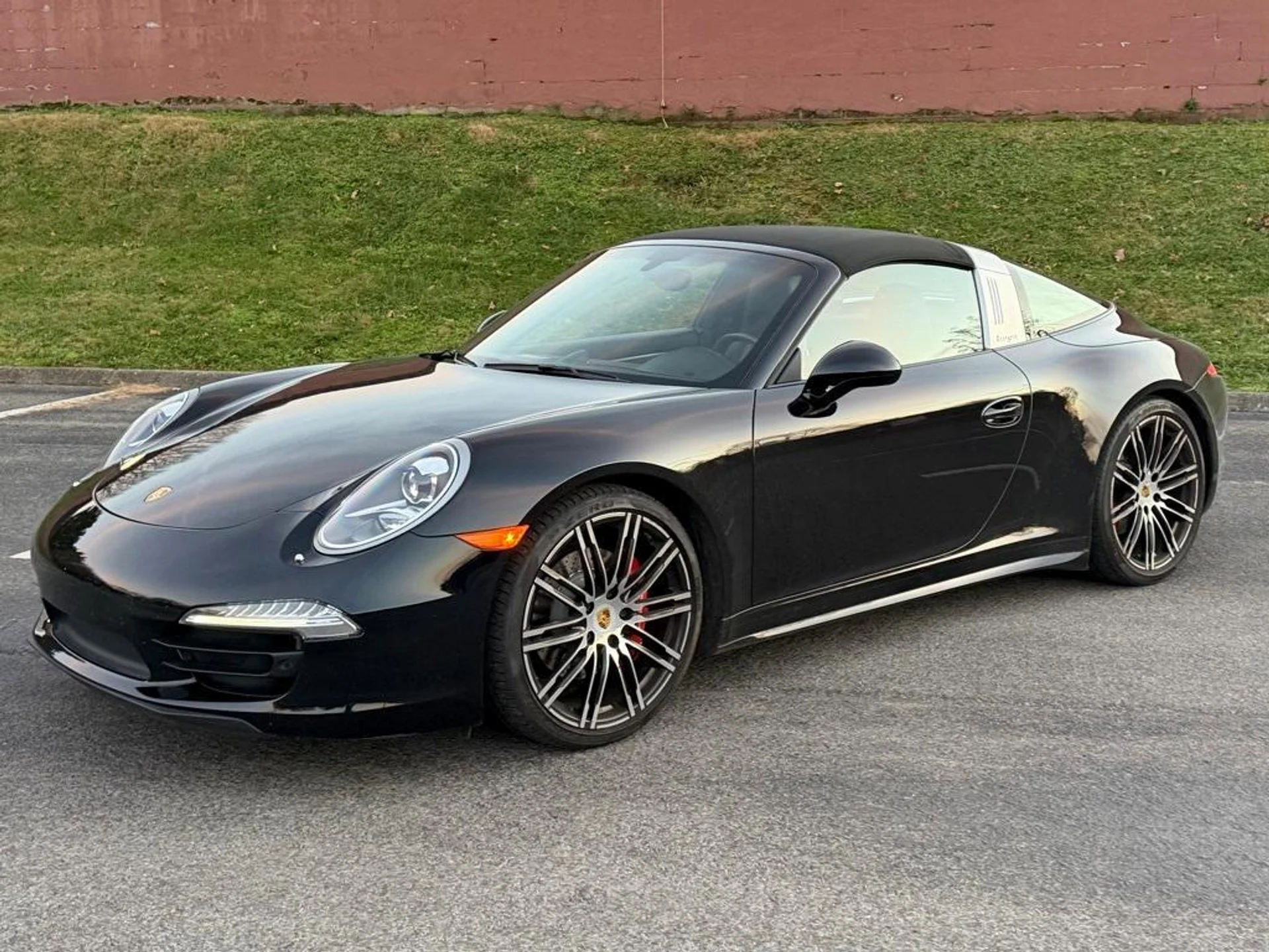 mph026_3201221072_ry_Srv_W9rp_O9zwy_GBIQ_Mt_Q7_T_Bl_X8_8ad1d0f997