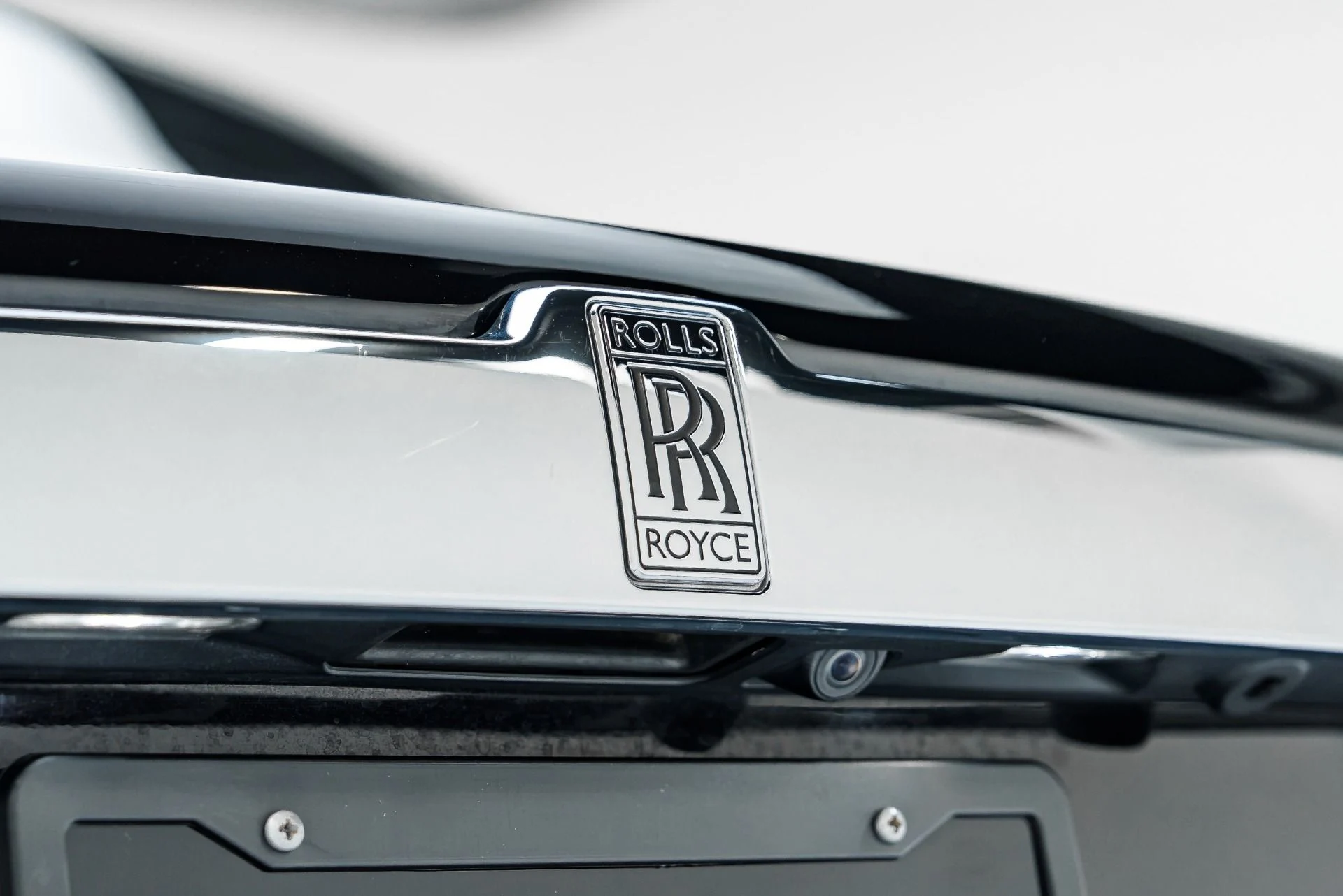 mph026_3208193521_Used_2016_Rolls_Royce_Ghost_1790722800_fa0373efc6