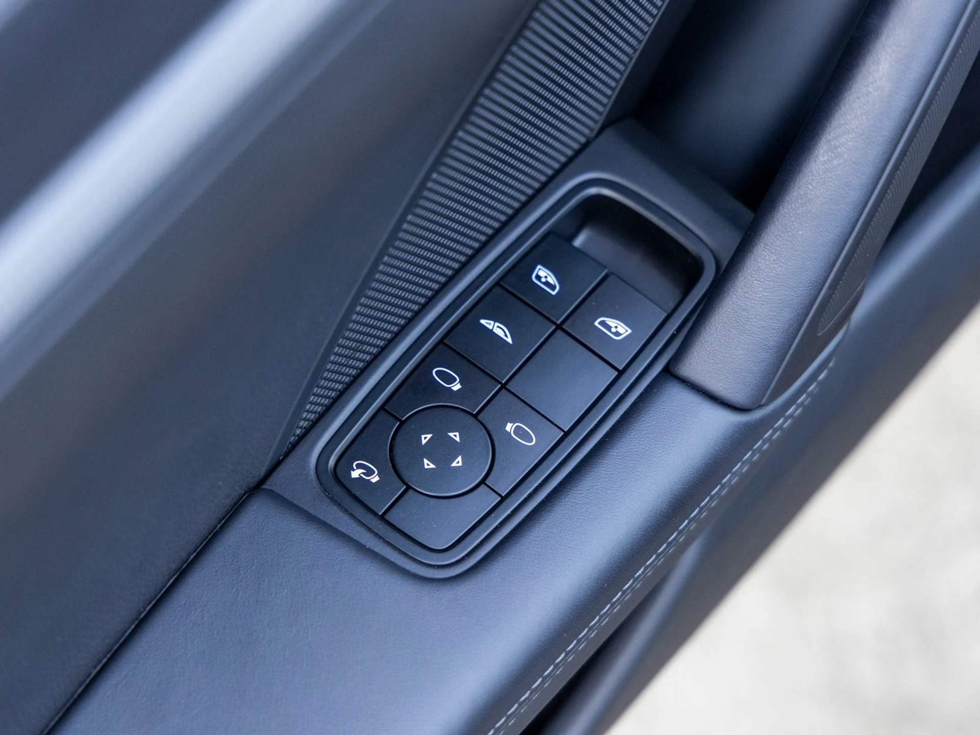 mph026_3209222616_27_c6d7829486