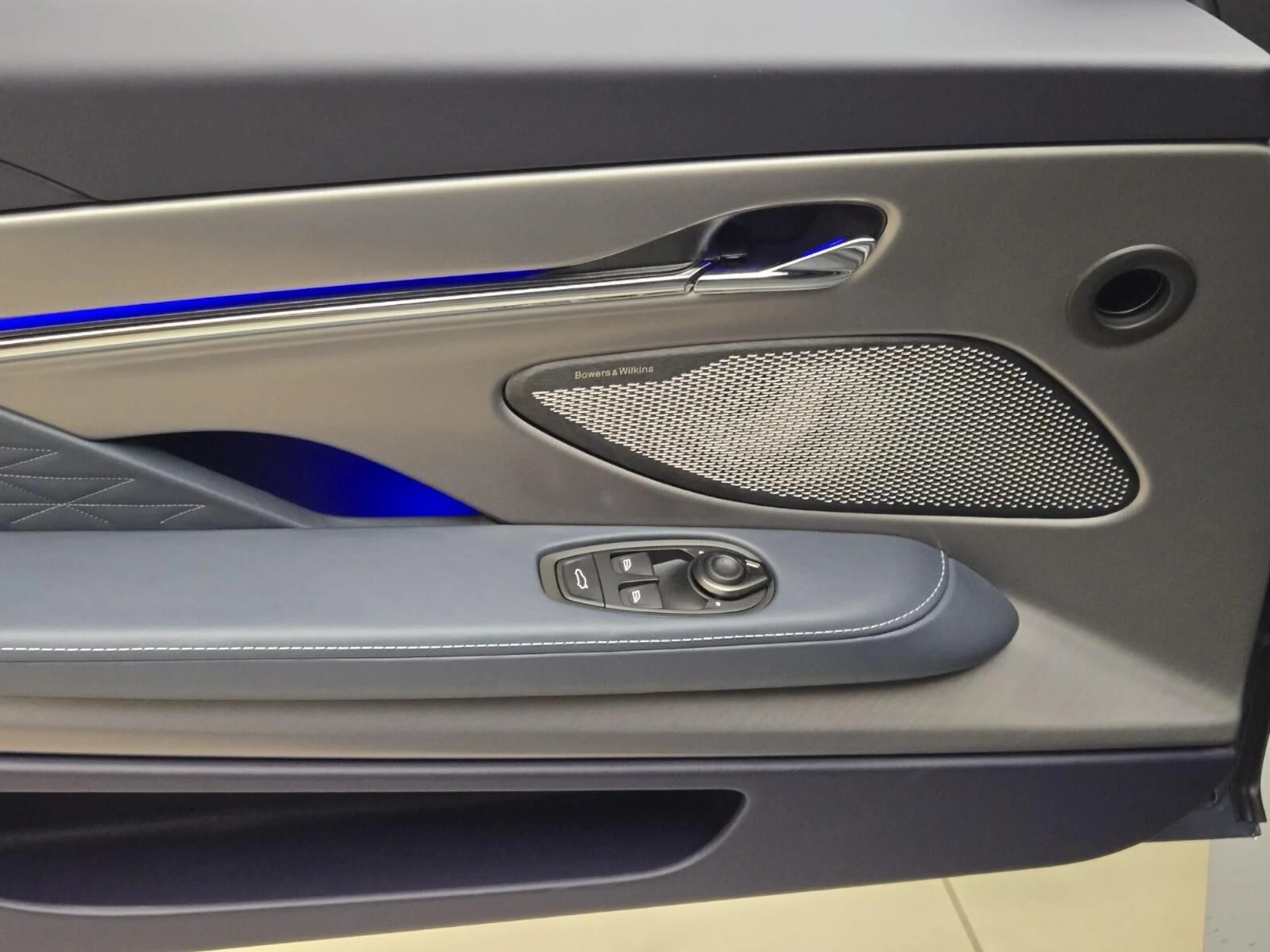 mph026_3211127024_New_2026_Aston_Martin_DB_12_1768889922_ae2c91845a