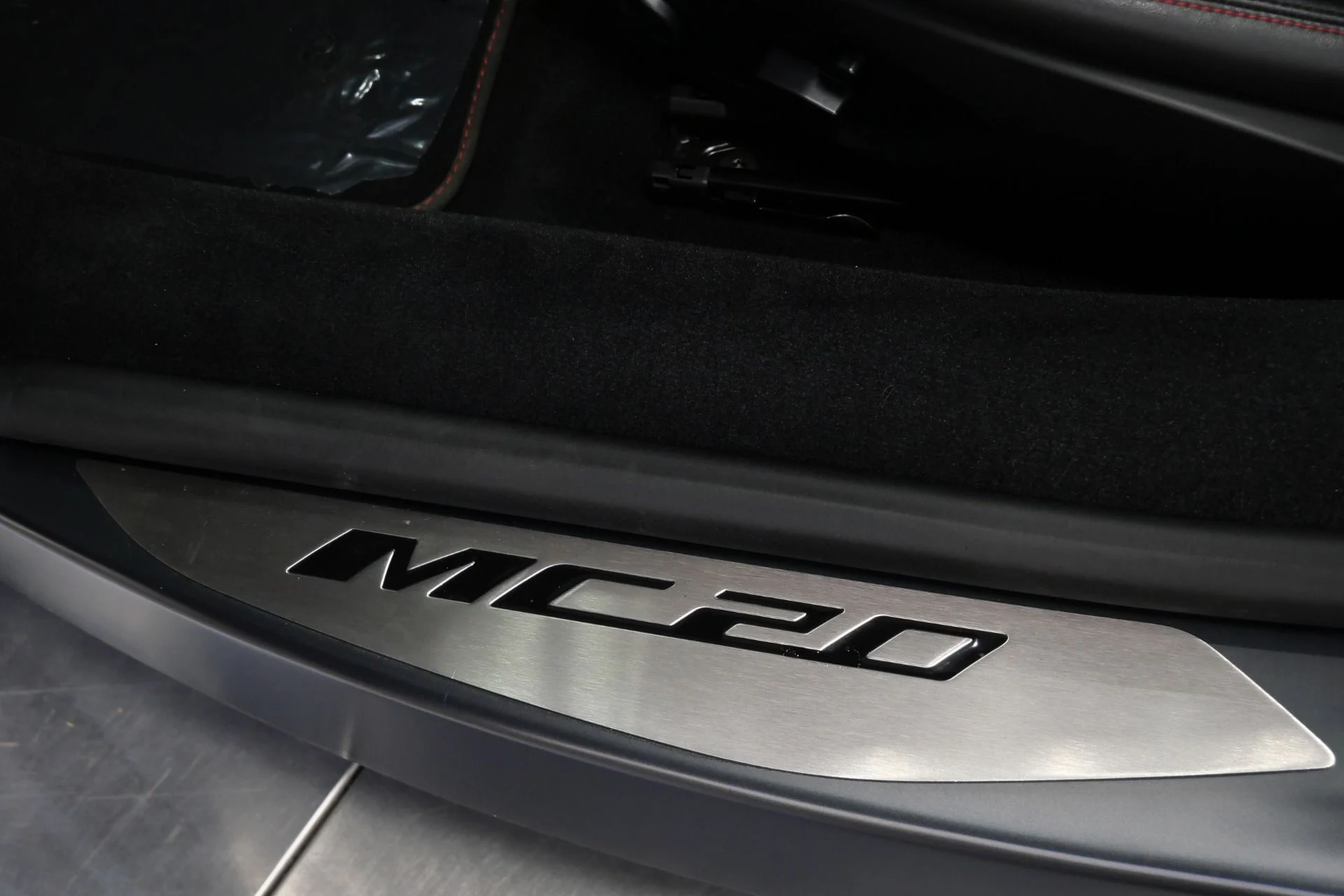 mph026_3214648934_Used_2022_Maserati_MC_20_Amazing_Color_Full_Leather_Interior_Forged_Wheels_1773426495_faadc351e5