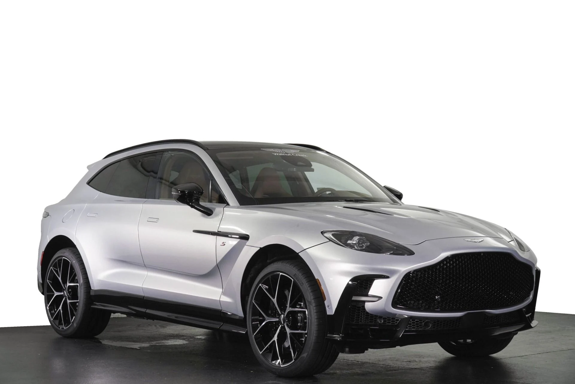 mph026_3215582725_New_2026_Aston_Martin_DBX_S_1790626879_8347184e1e