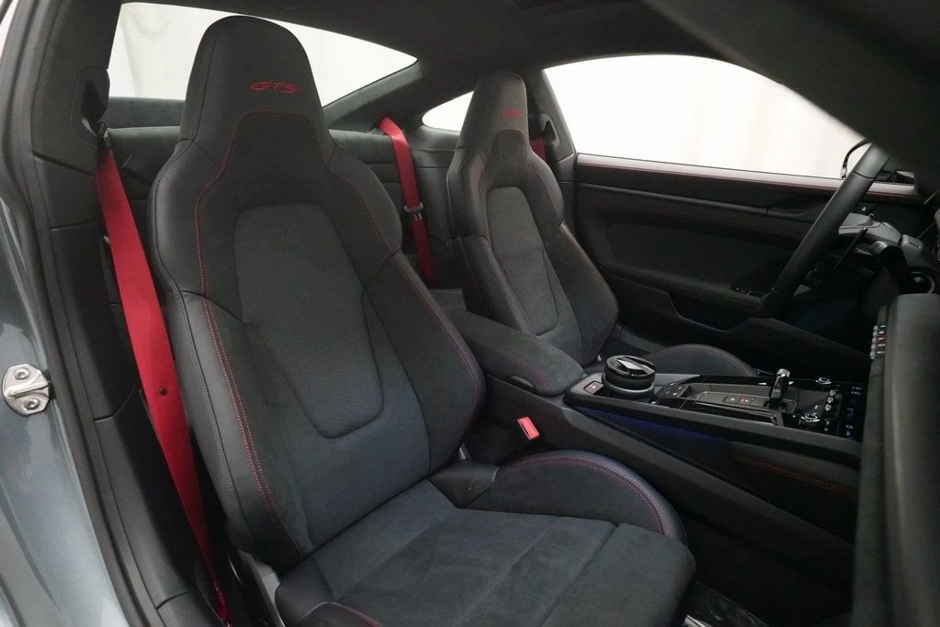 mph026_3215703824_11471e9b617edf92470b772d49aa63f7x_639088fcad