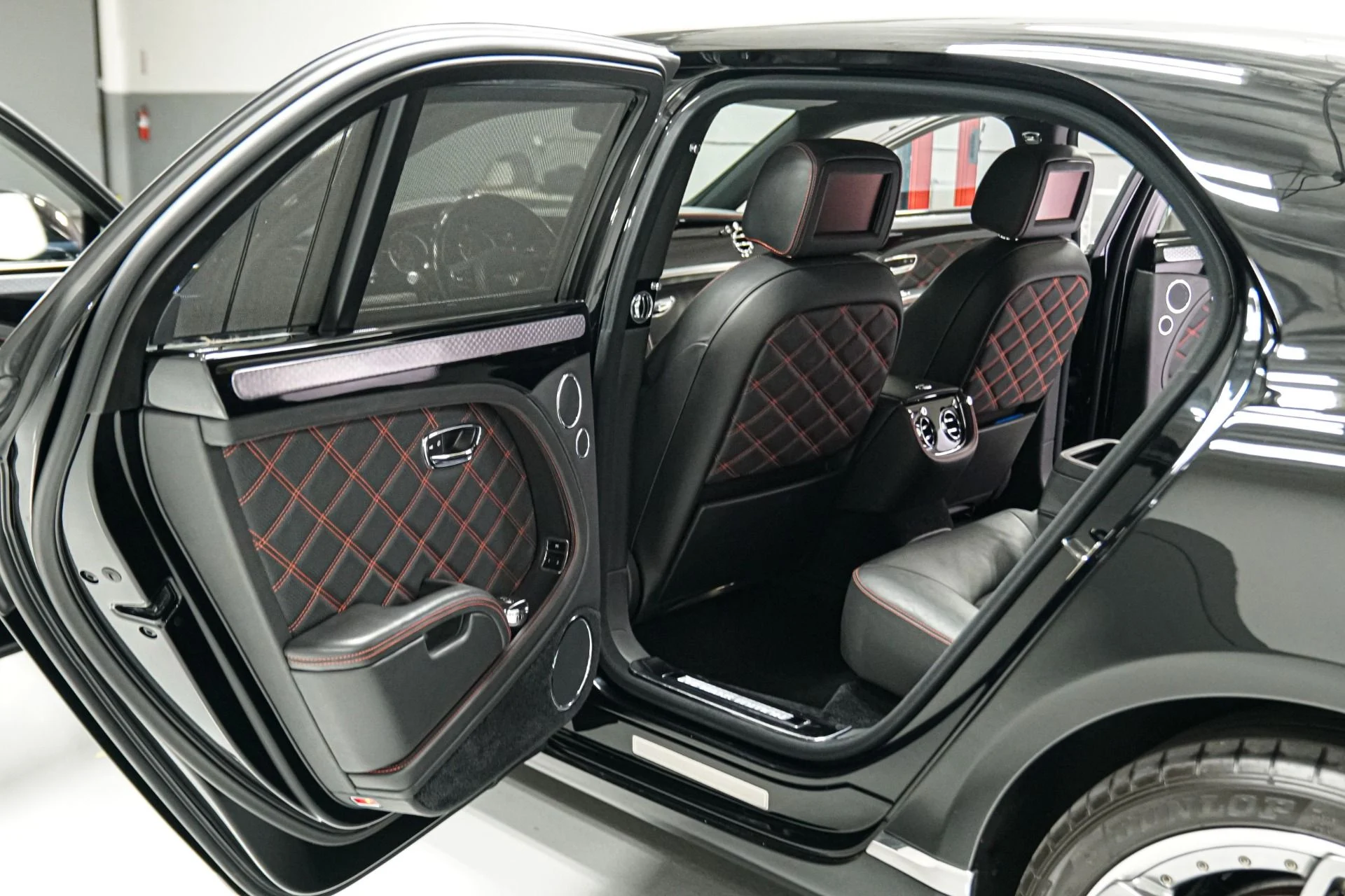 mph026_3224918248_Used_2013_Bentley_Mulsanne_1769559245_d8c27255d5