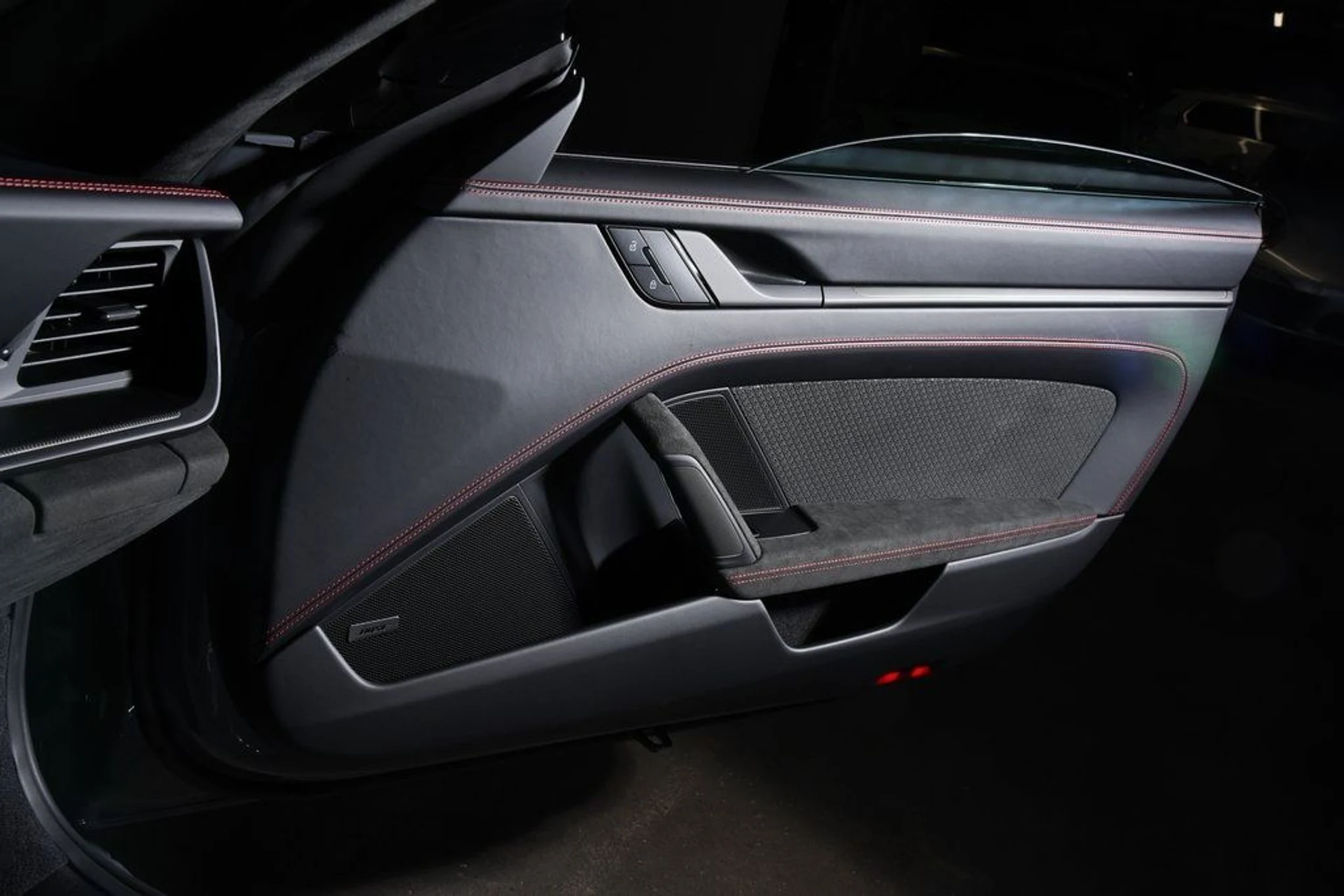 mph026_3241175642_91436c8f6f14a6dfb70d33de3790fec3_41ee8bd2c5