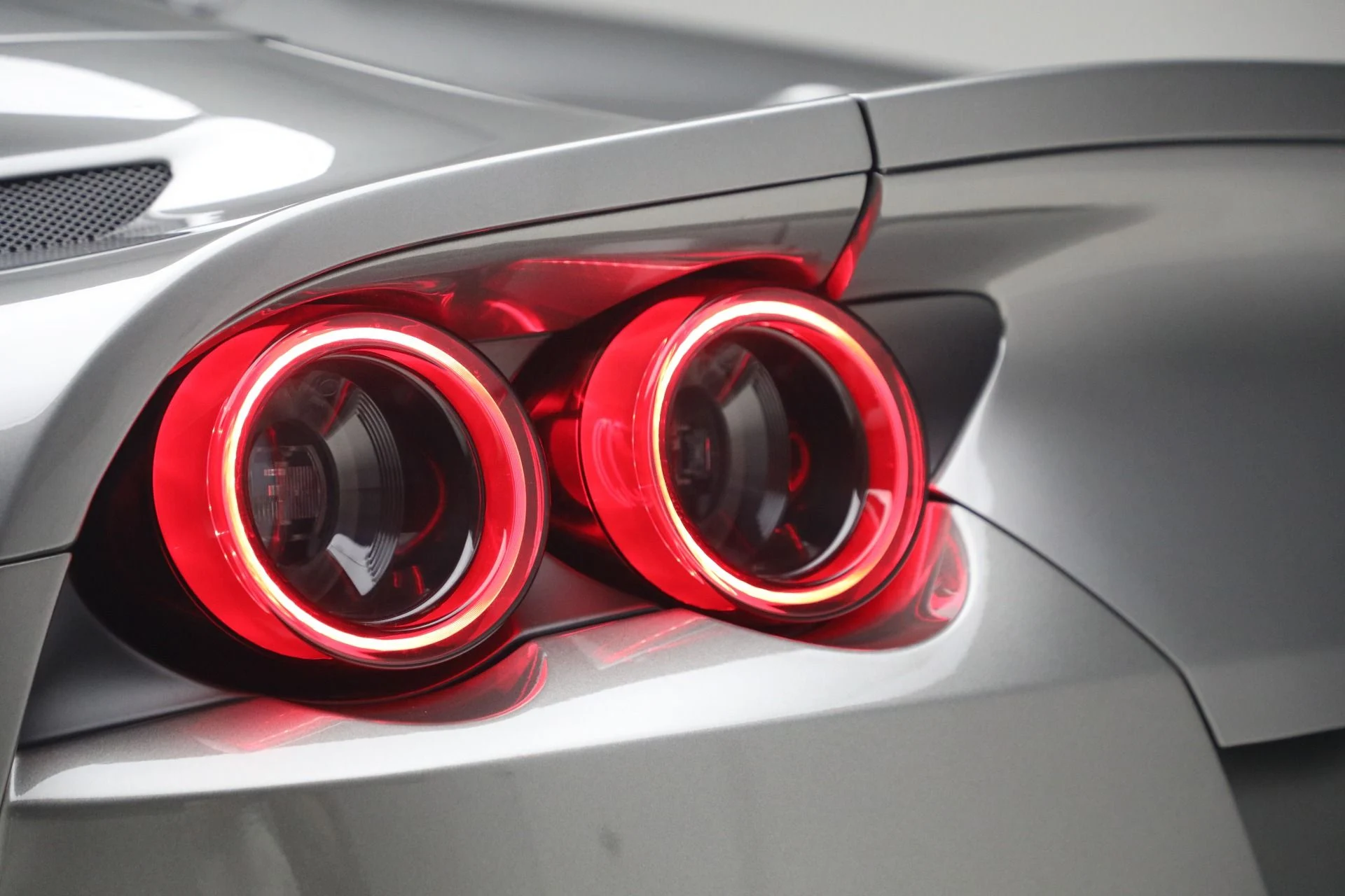 mph026_3241495416_Used_2021_Ferrari_812_GTS_1781727268_9c093baae2