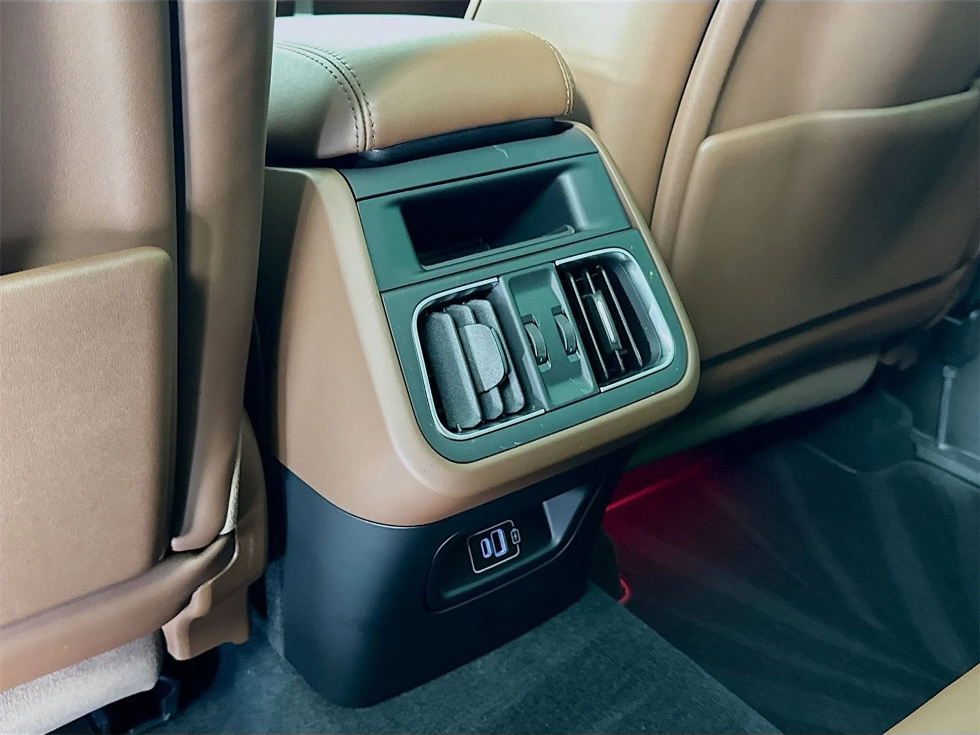 mph026_3256222518_c0525b267bf0918095f2fd59d089e334x_0198ee00c2