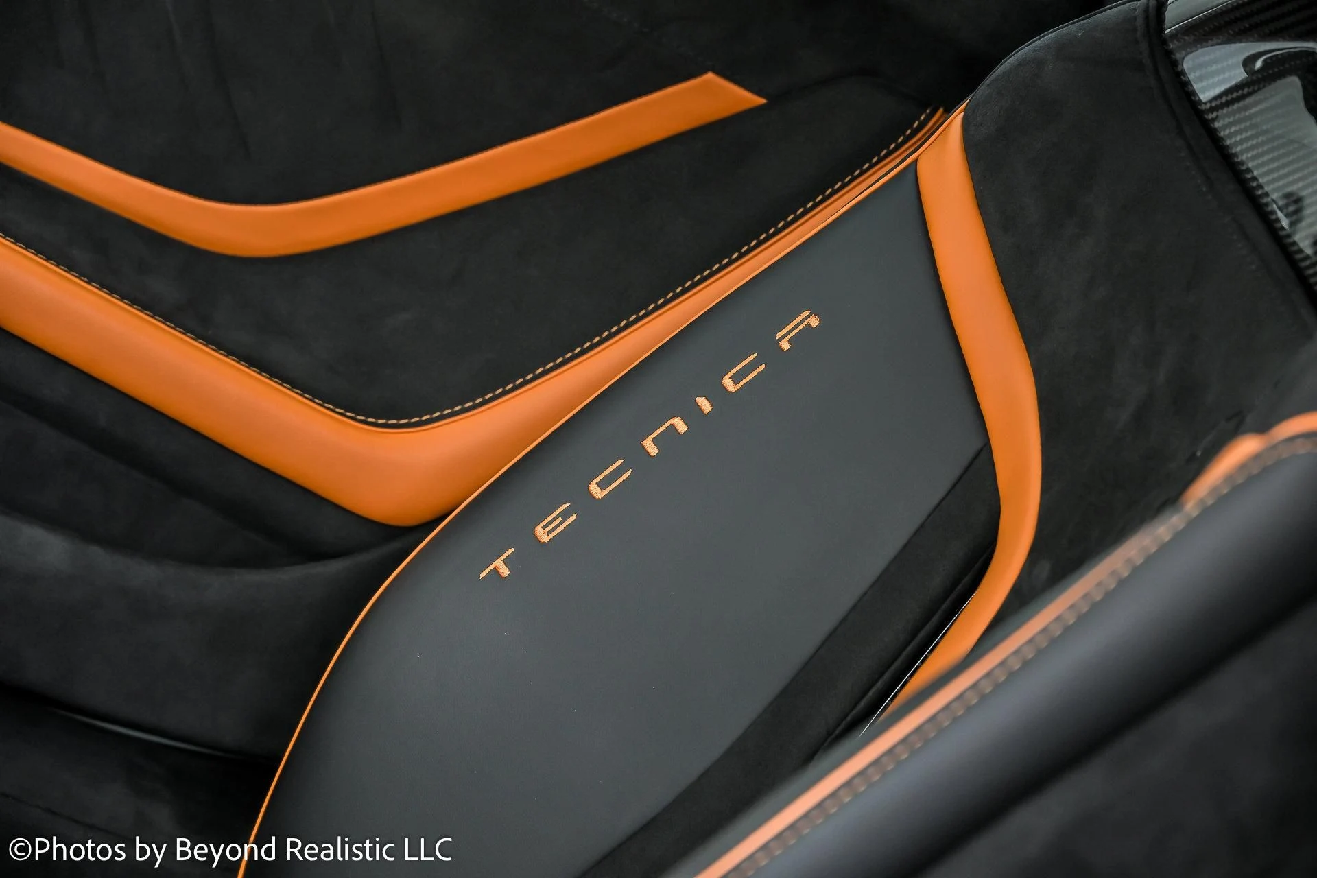 mph026_3258016215_Used_2024_Lamborghini_Huracan_Tecnica_1757145926_890a9bad8b