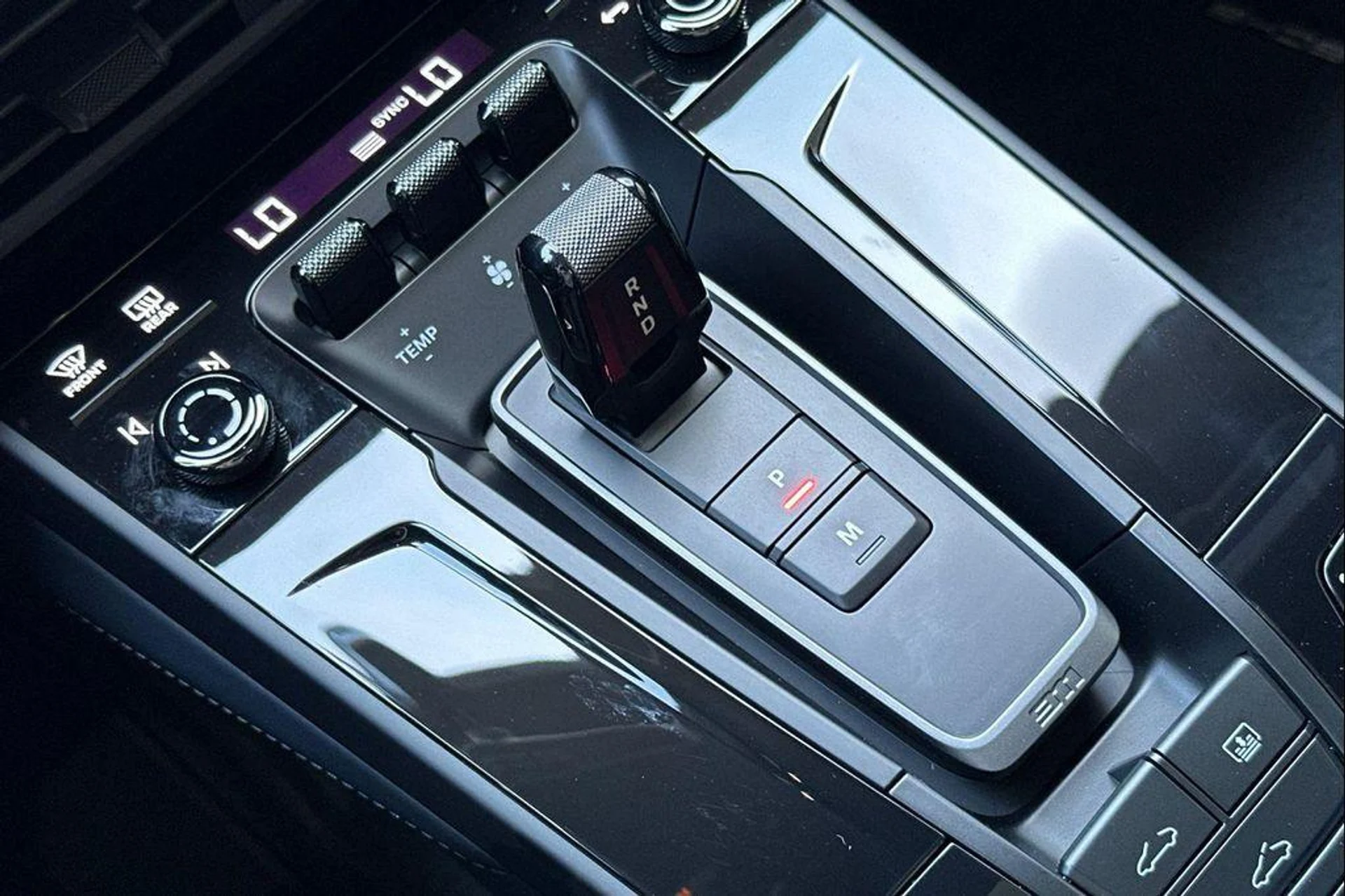 mph026_3258576722_868_W_Ohb6_Gz_BPKMT_Uy_T5m_PJC_As8_M_27ac014cea