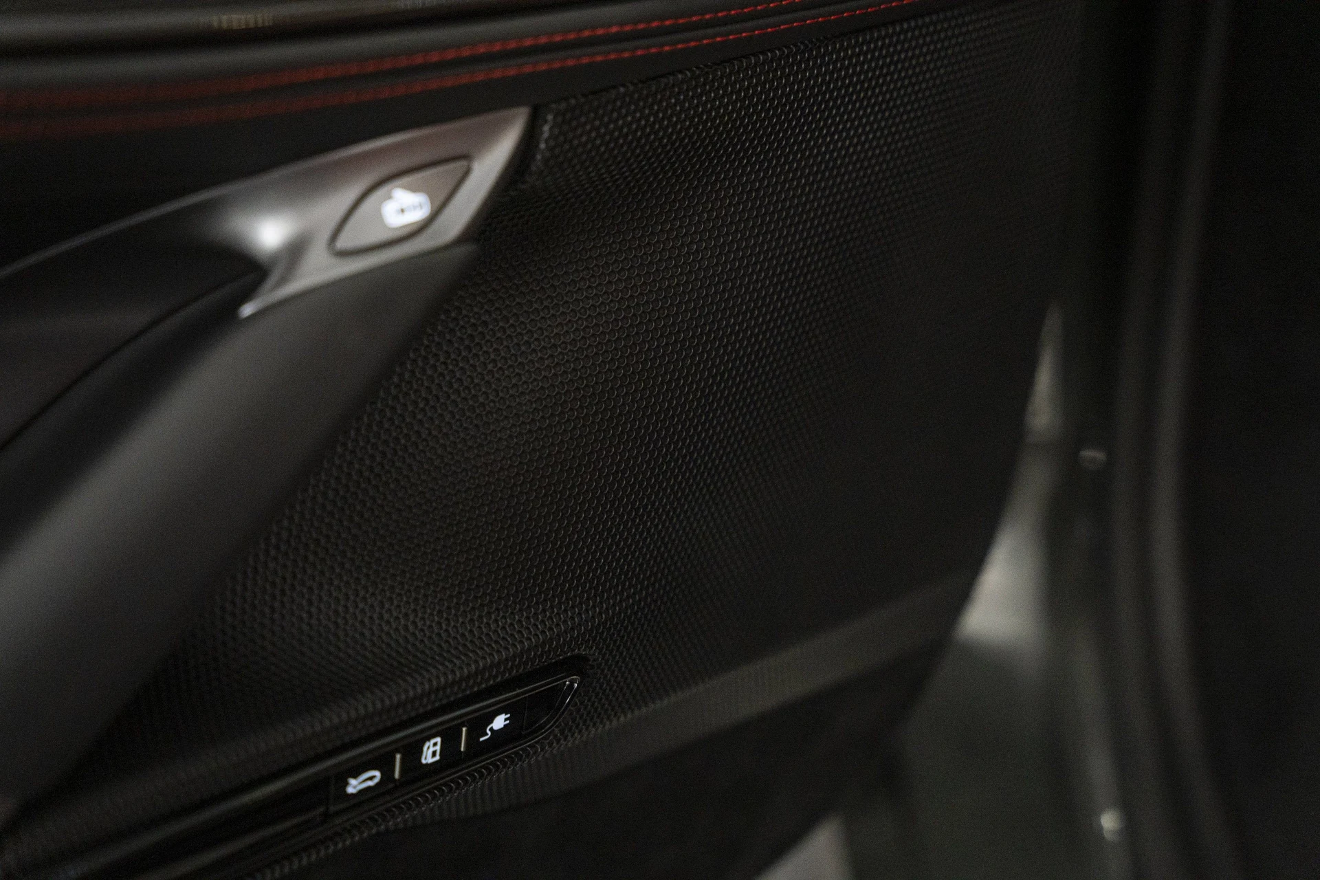 mph026_3265643008_ee6eabb12fa54a85b2af63da268a9b05_cdc17bfa7e