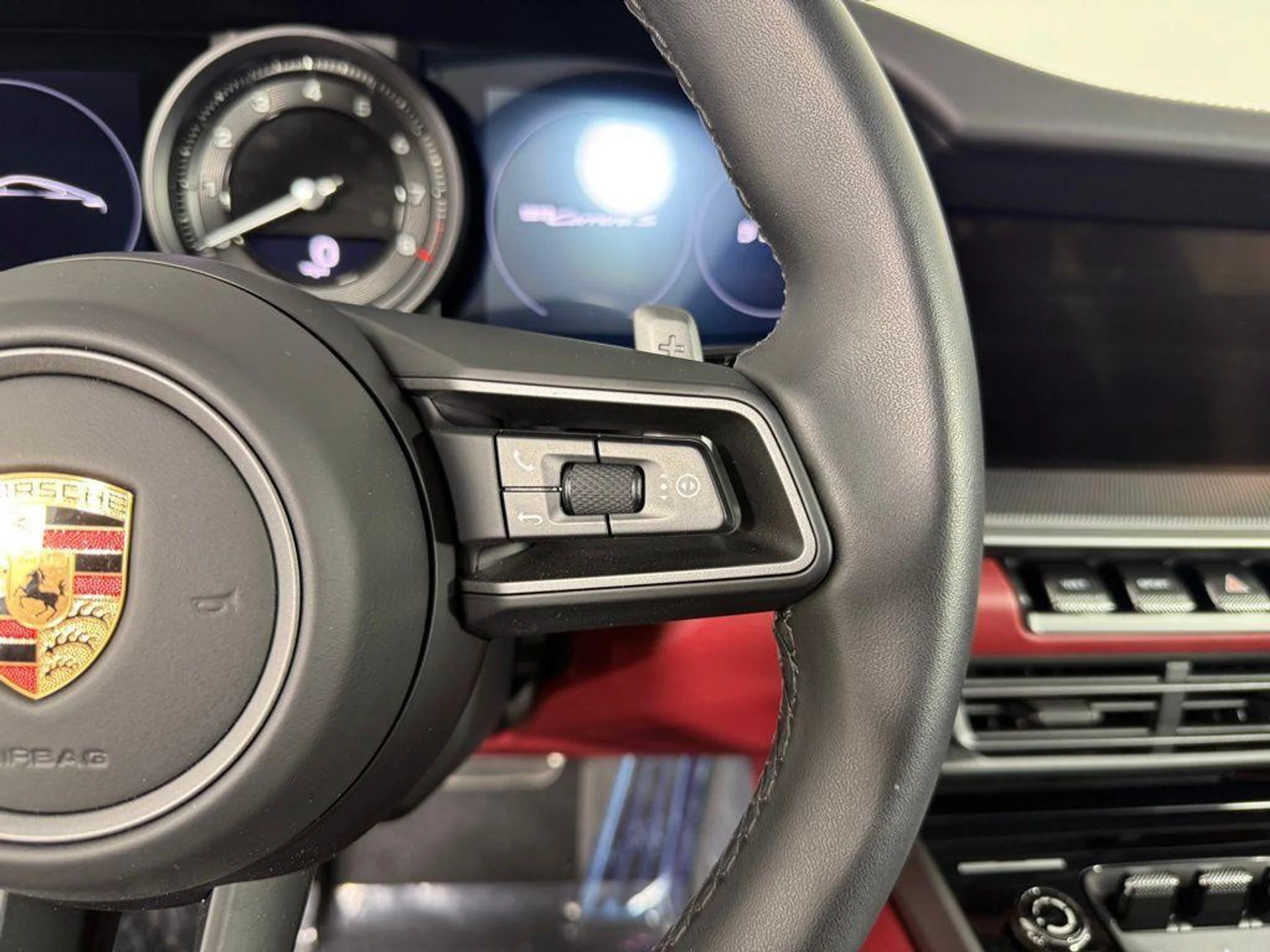 mph026_3271305679_r7m_RT_7c_IO_Sv_B_Ppraw_4_Fmt_X9p_Bc_f5d7c017d3